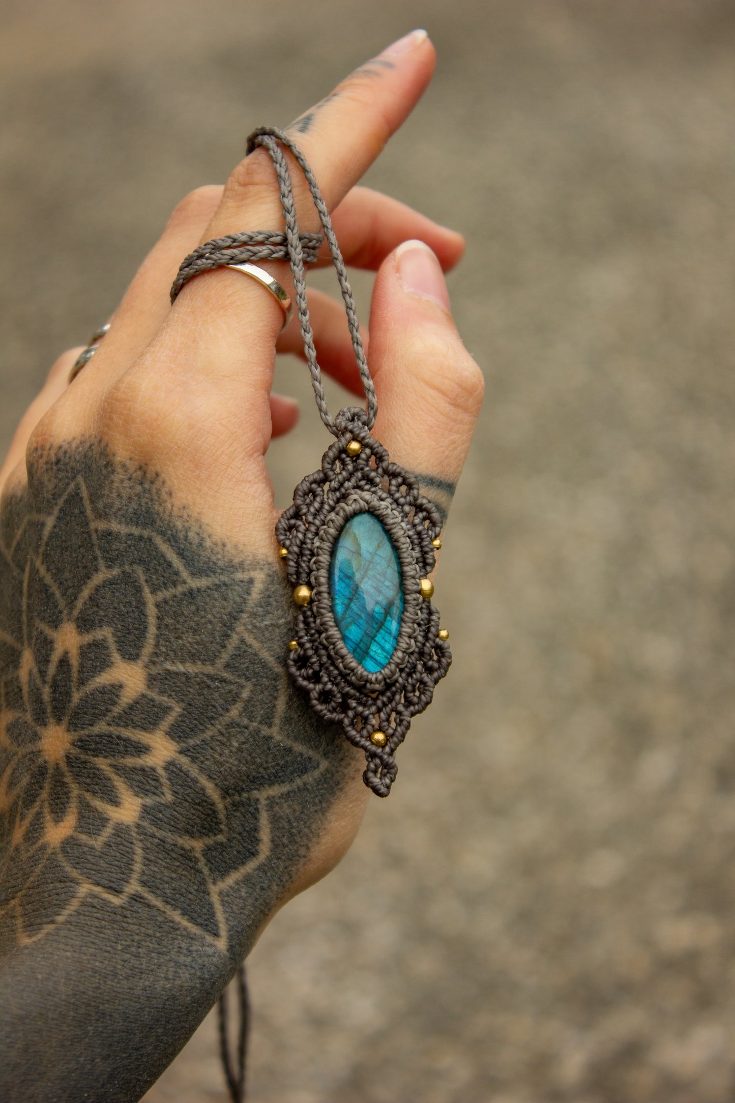 Labradorite • macrame necklace