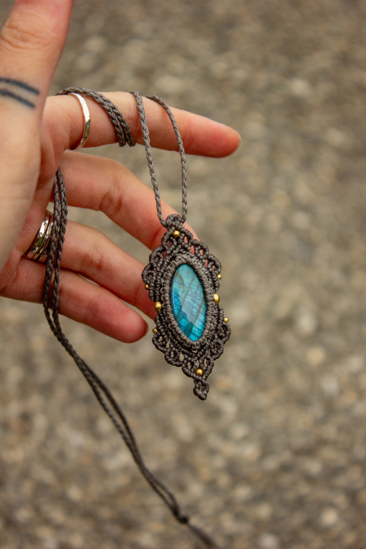 Labradorite • macrame necklace