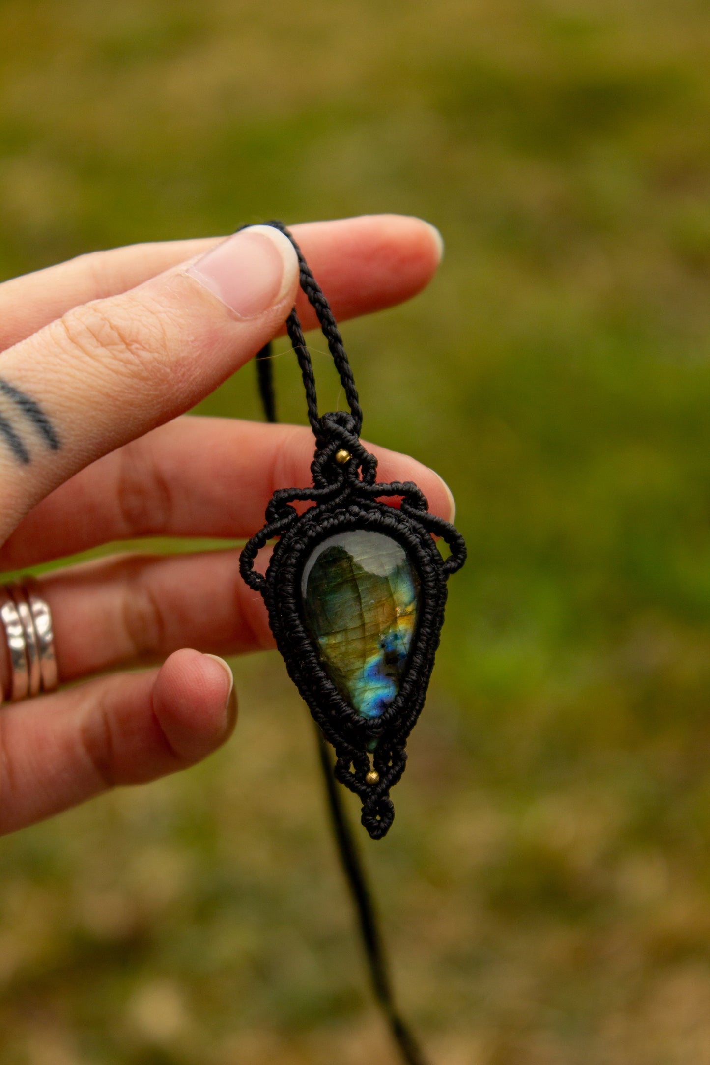 Labradorite • macrame necklace