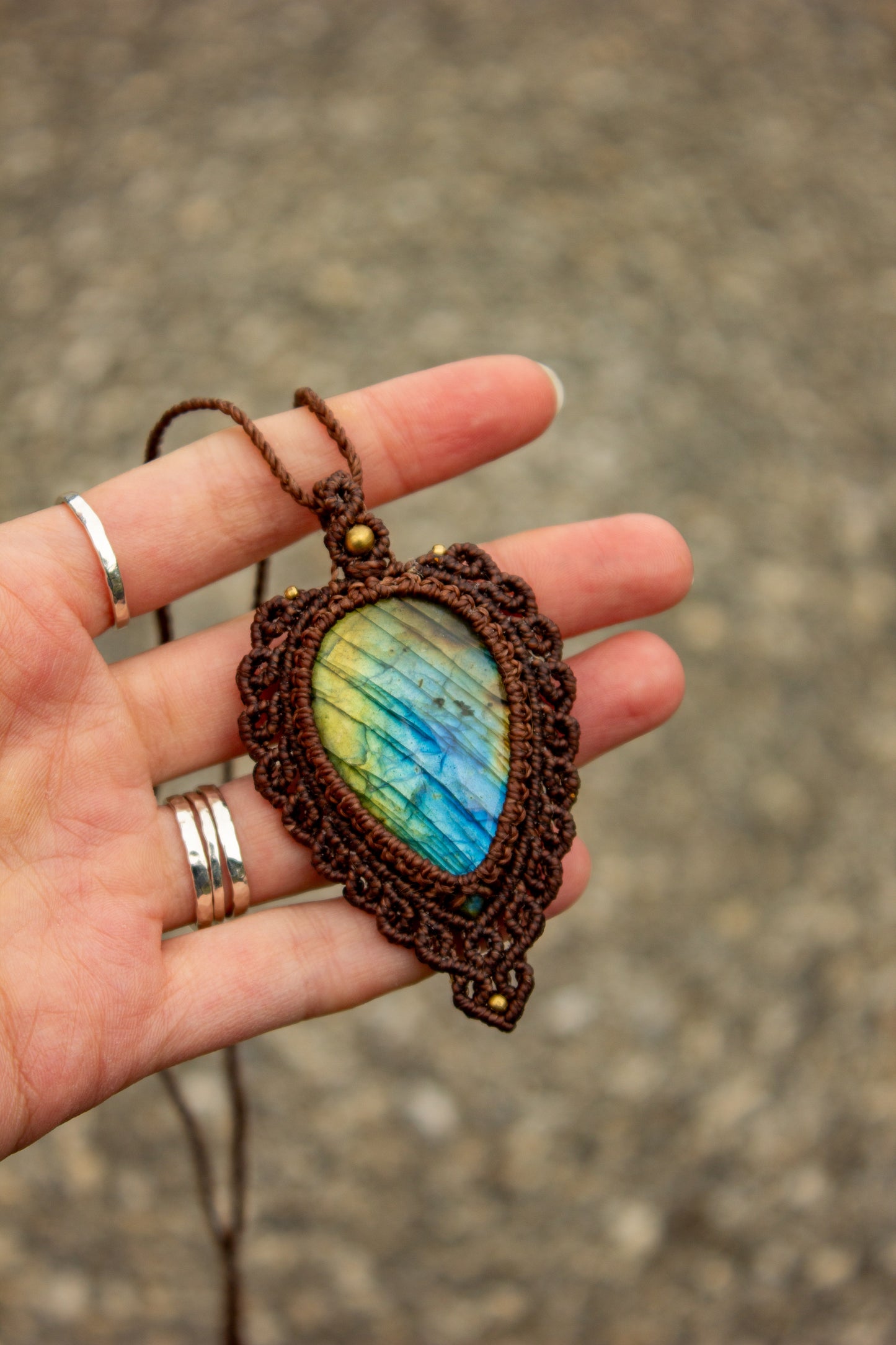 Labradorite • macrame necklace