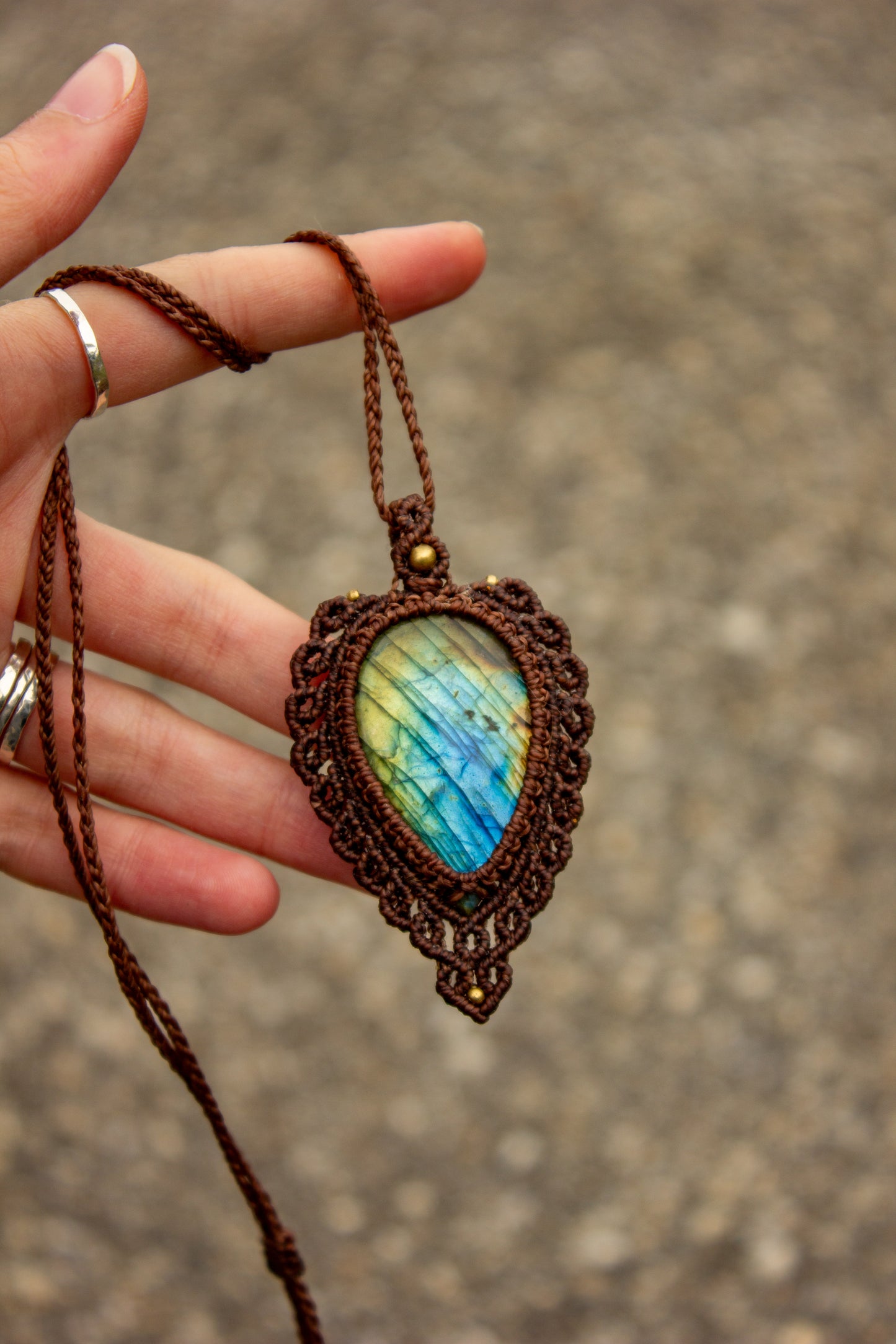 Labradorite • macrame necklace