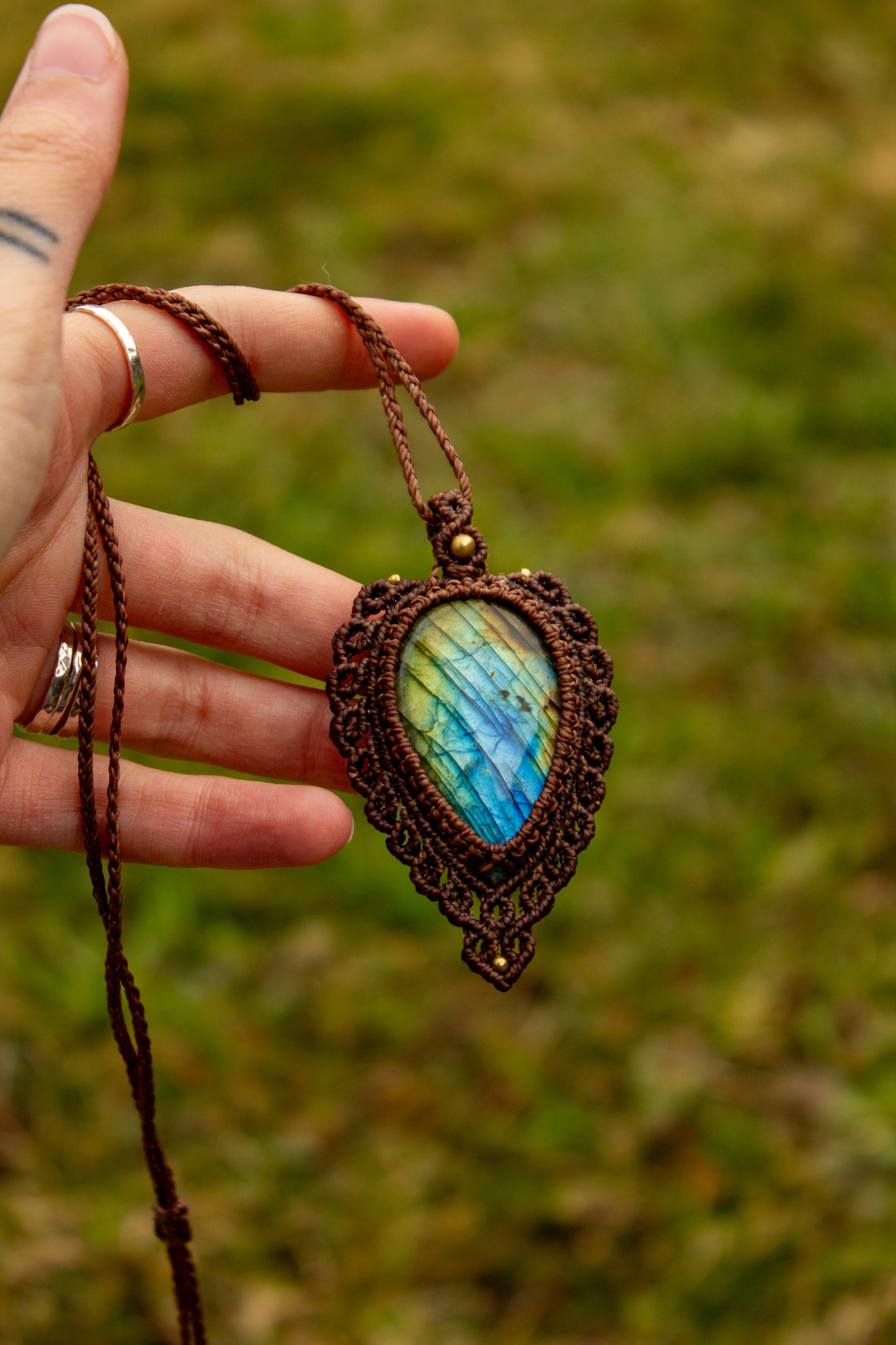 Labradorite • macrame necklace