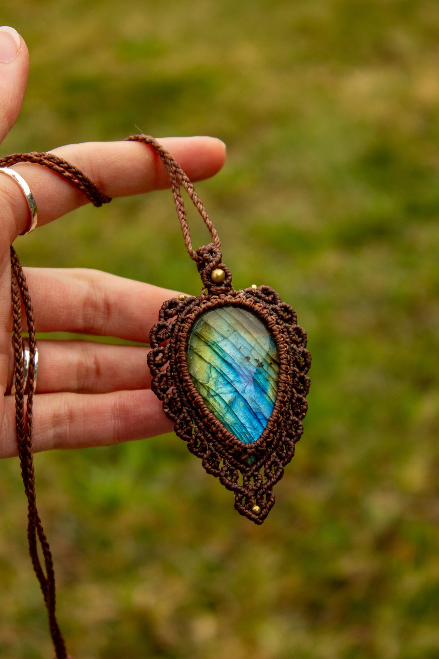 Labradorite • macrame necklace