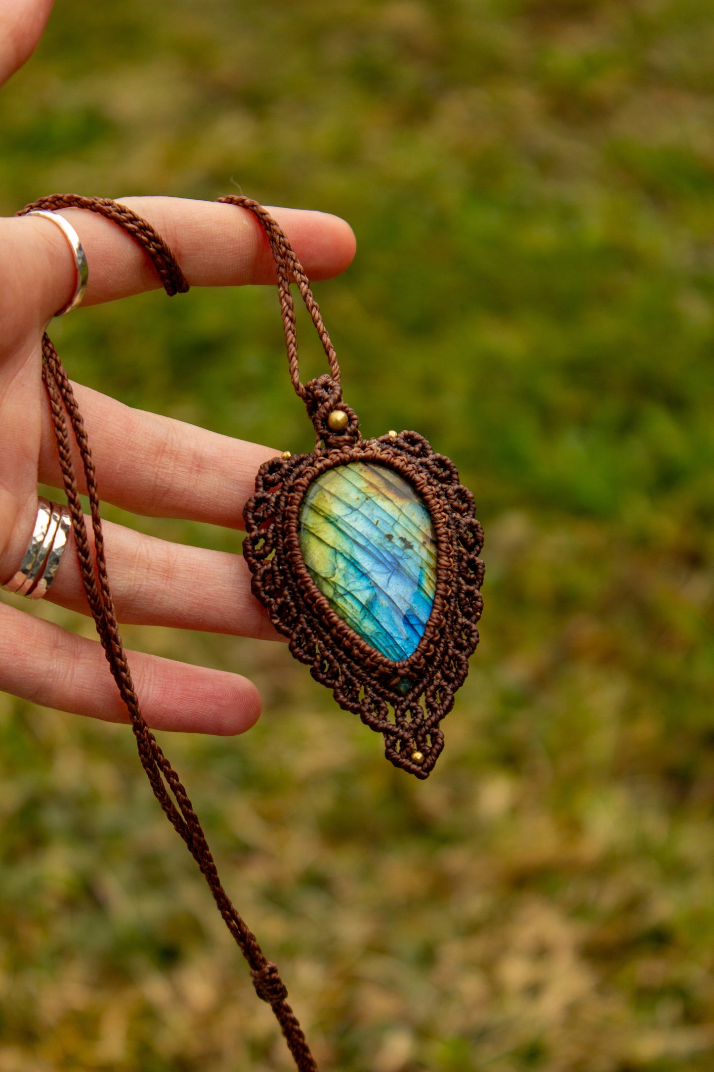 Labradorite • macrame necklace