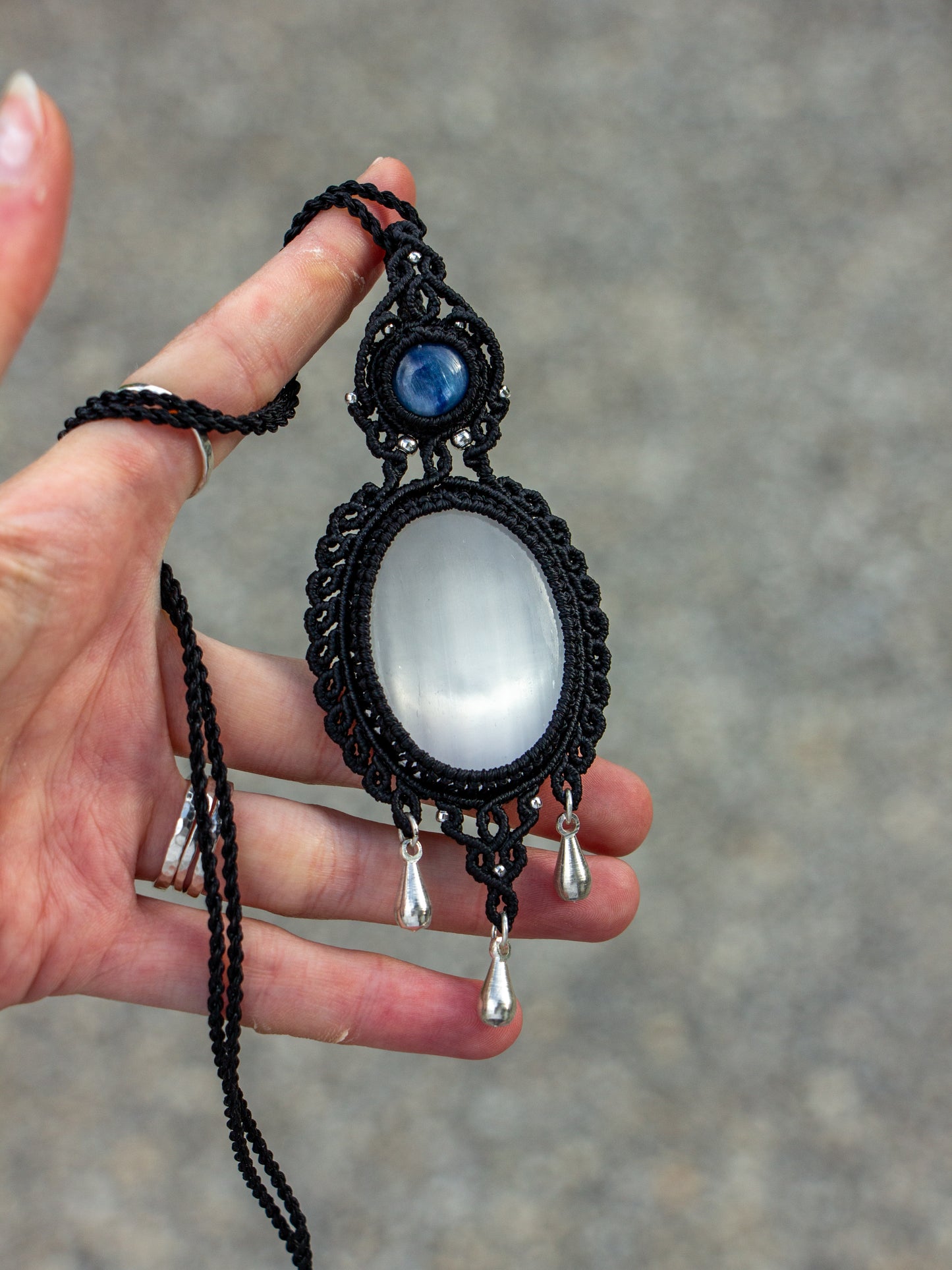 Kyanite & Selenite macrame necklace