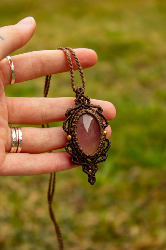 Rose Quartz • macrame necklace