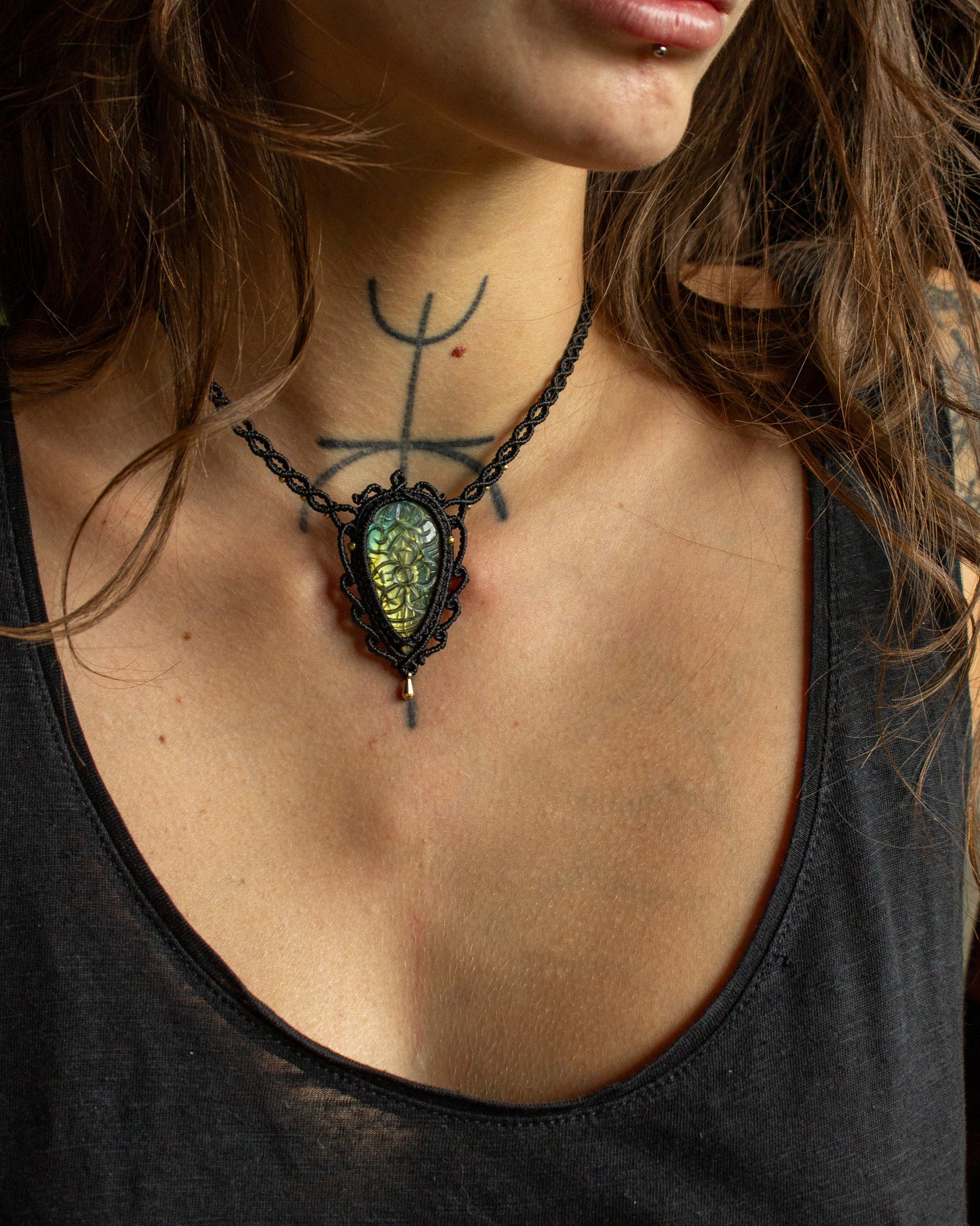 Labradorite • macrame necklace