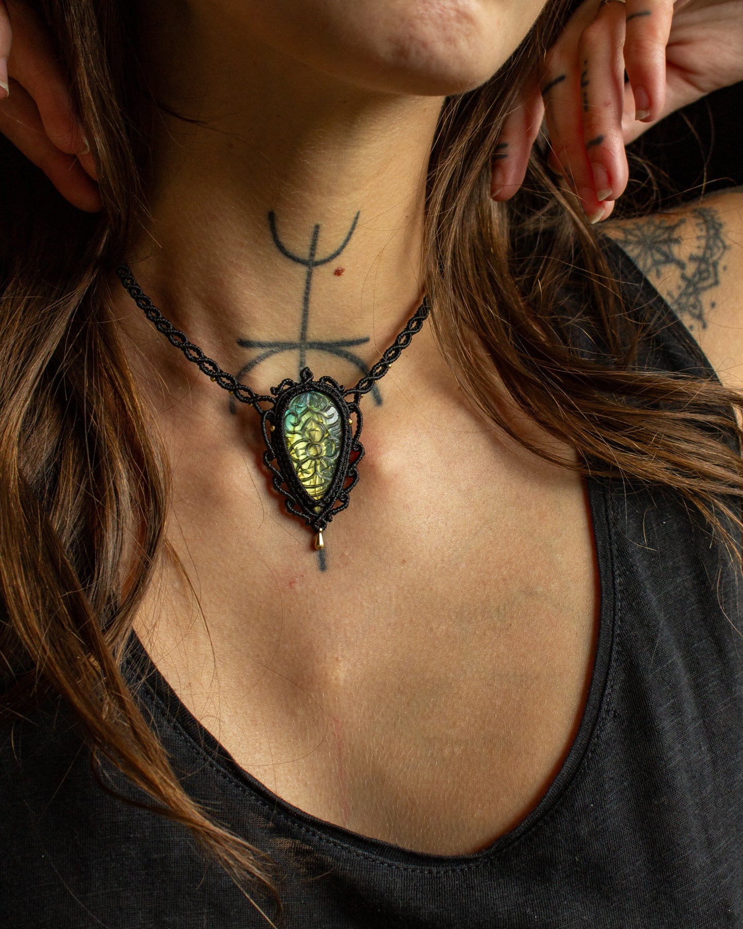 Labradorite • macrame necklace