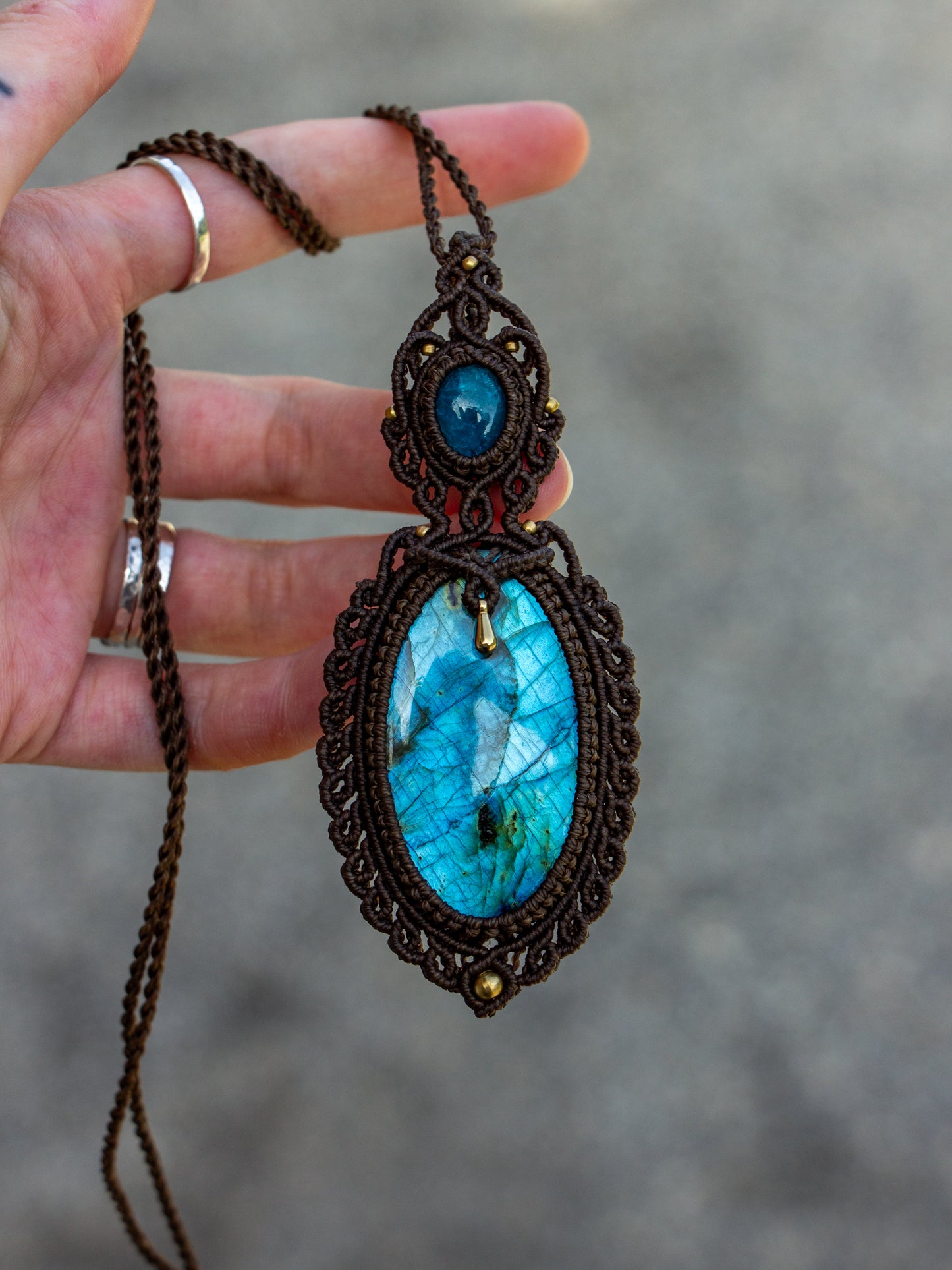 Apatite & Labradorite macrame necklace