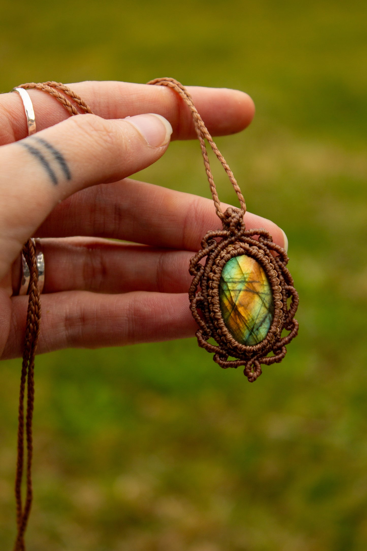 Labradorite • macrame necklace