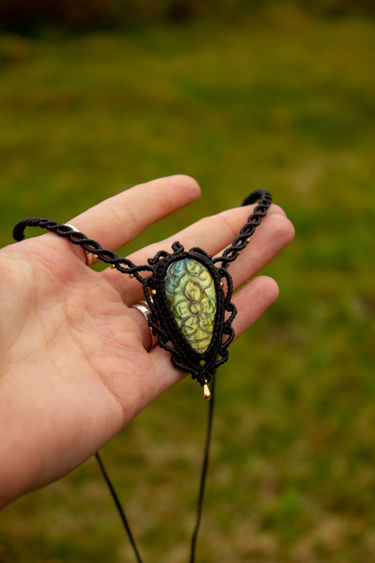 Labradorite • macrame necklace