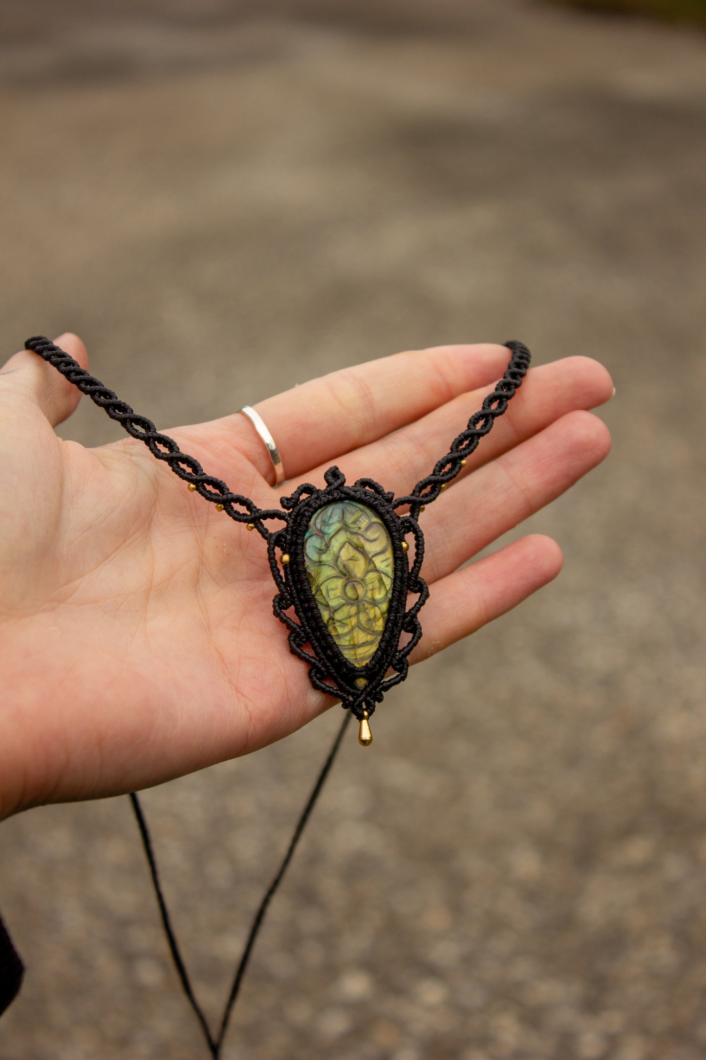 Labradorite • macrame necklace