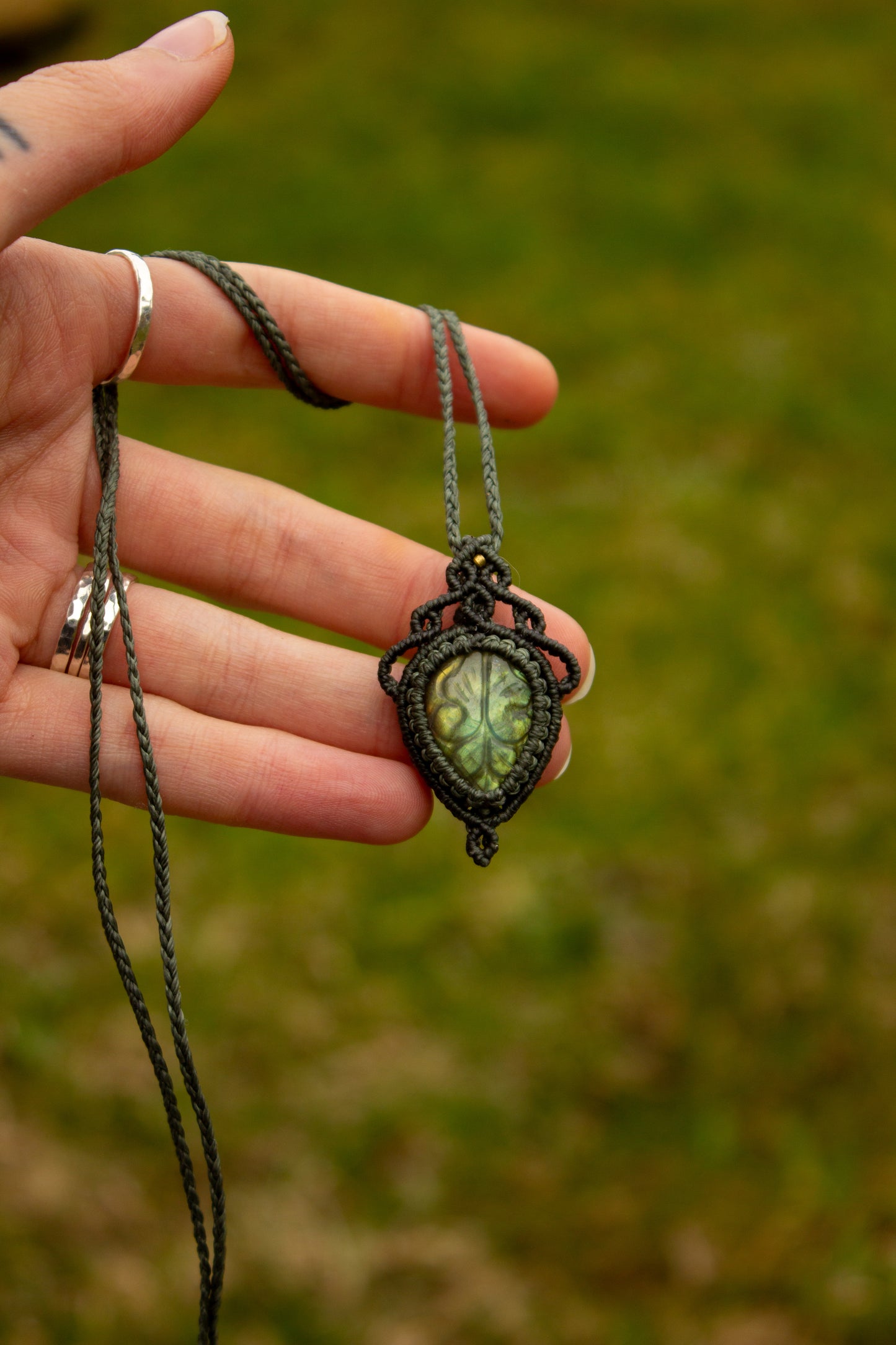 Labradorite • macrame necklace