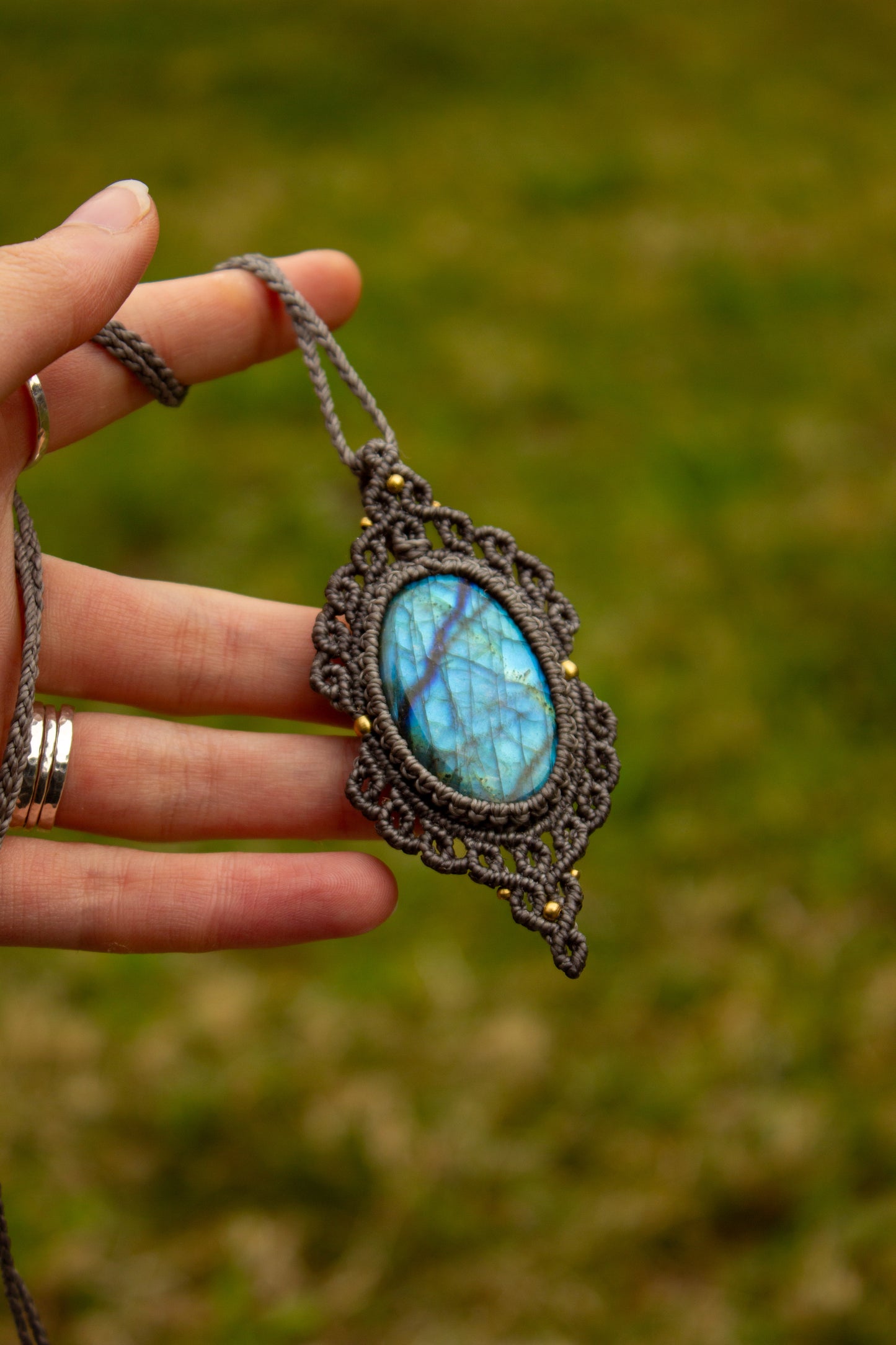 Labradorite • macrame necklace