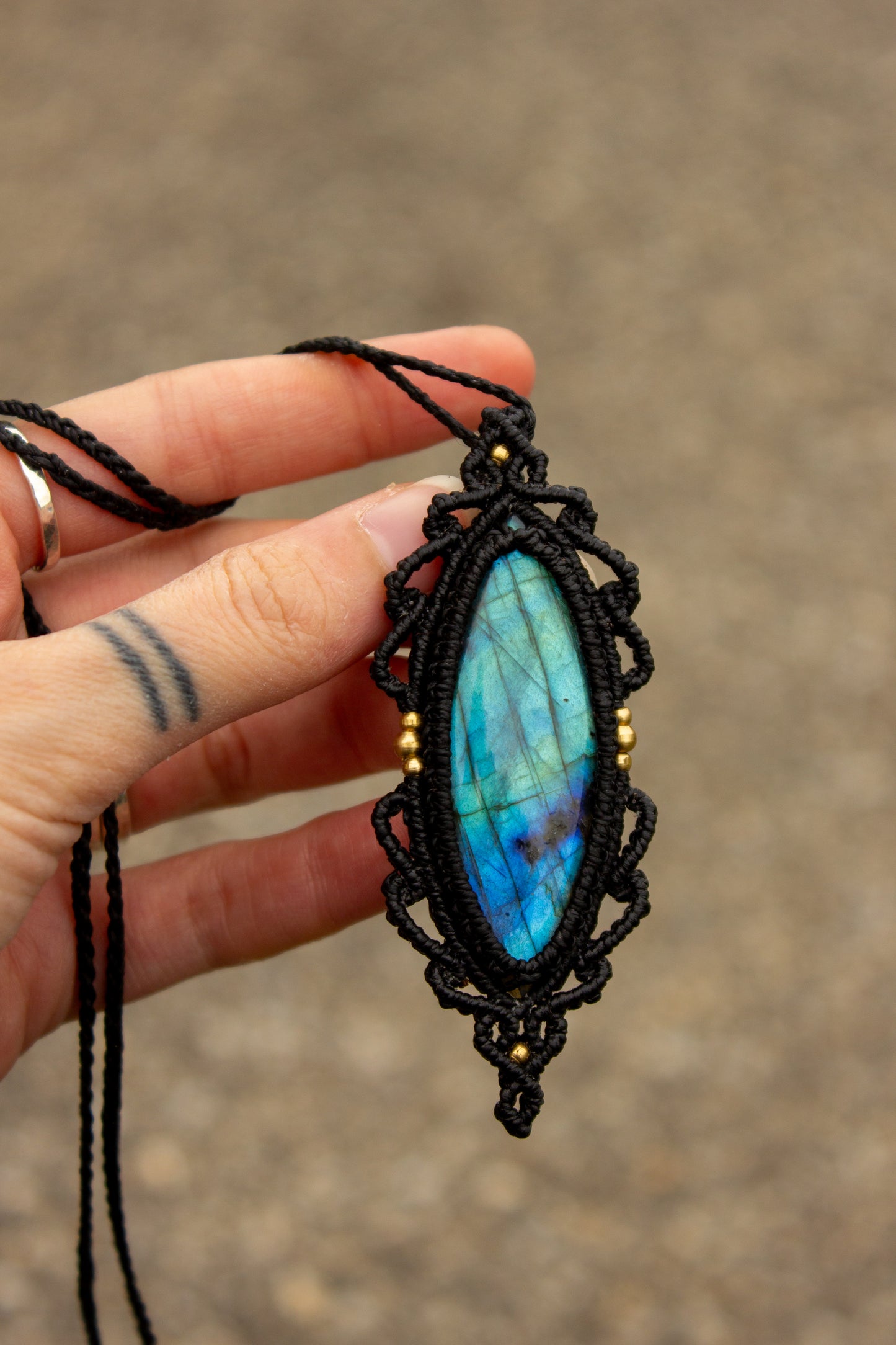 Labradorite • macrame necklace