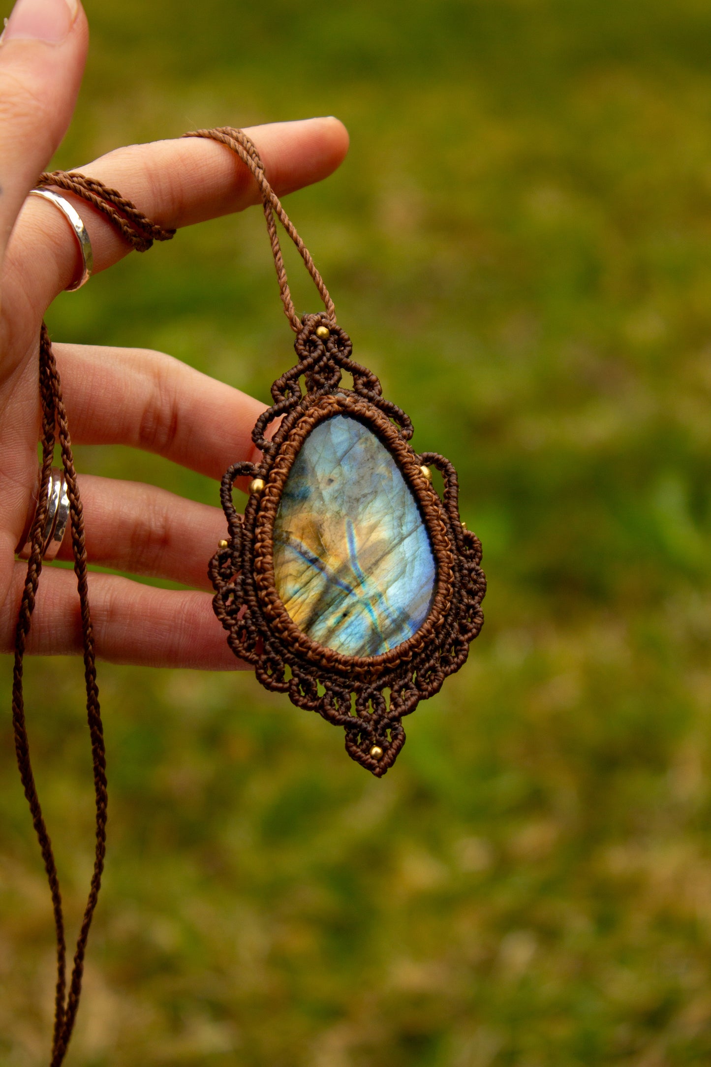 Labradorite • macrame necklace