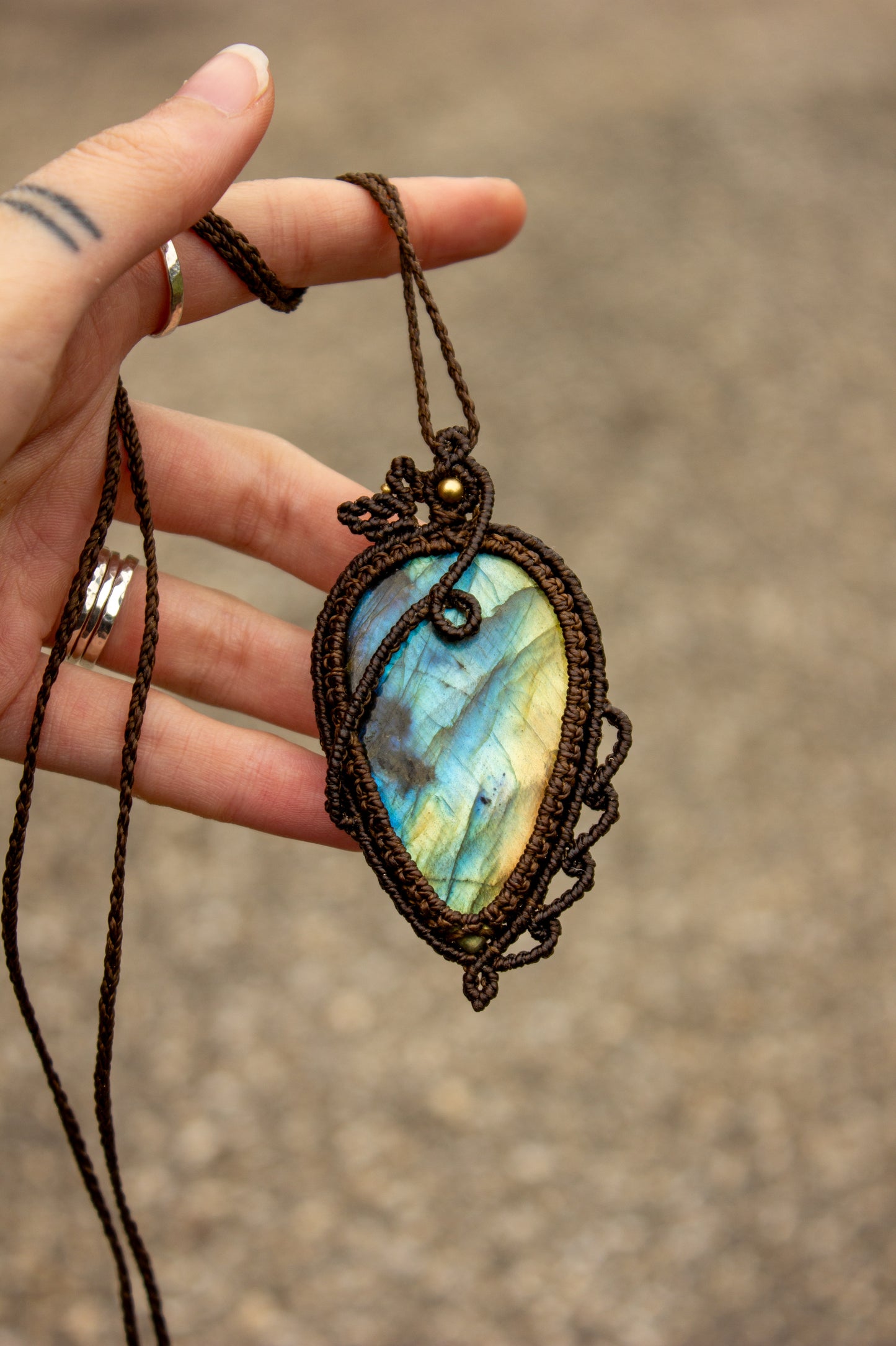 Labradorite • macrame necklace