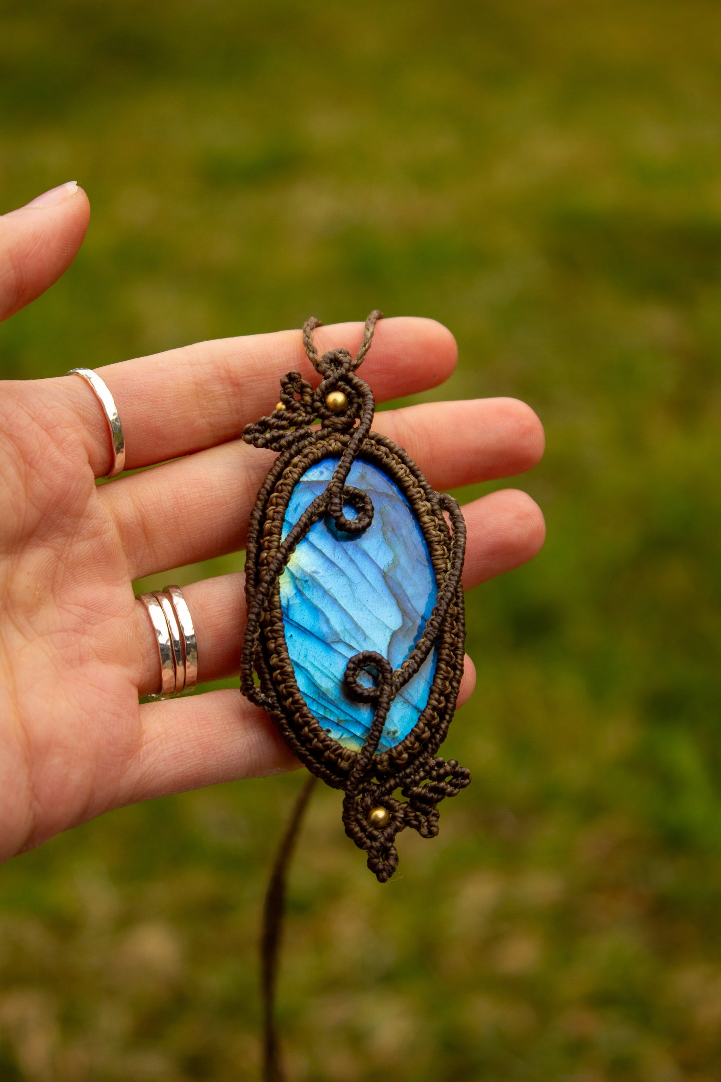 Labradorite • macrame necklace