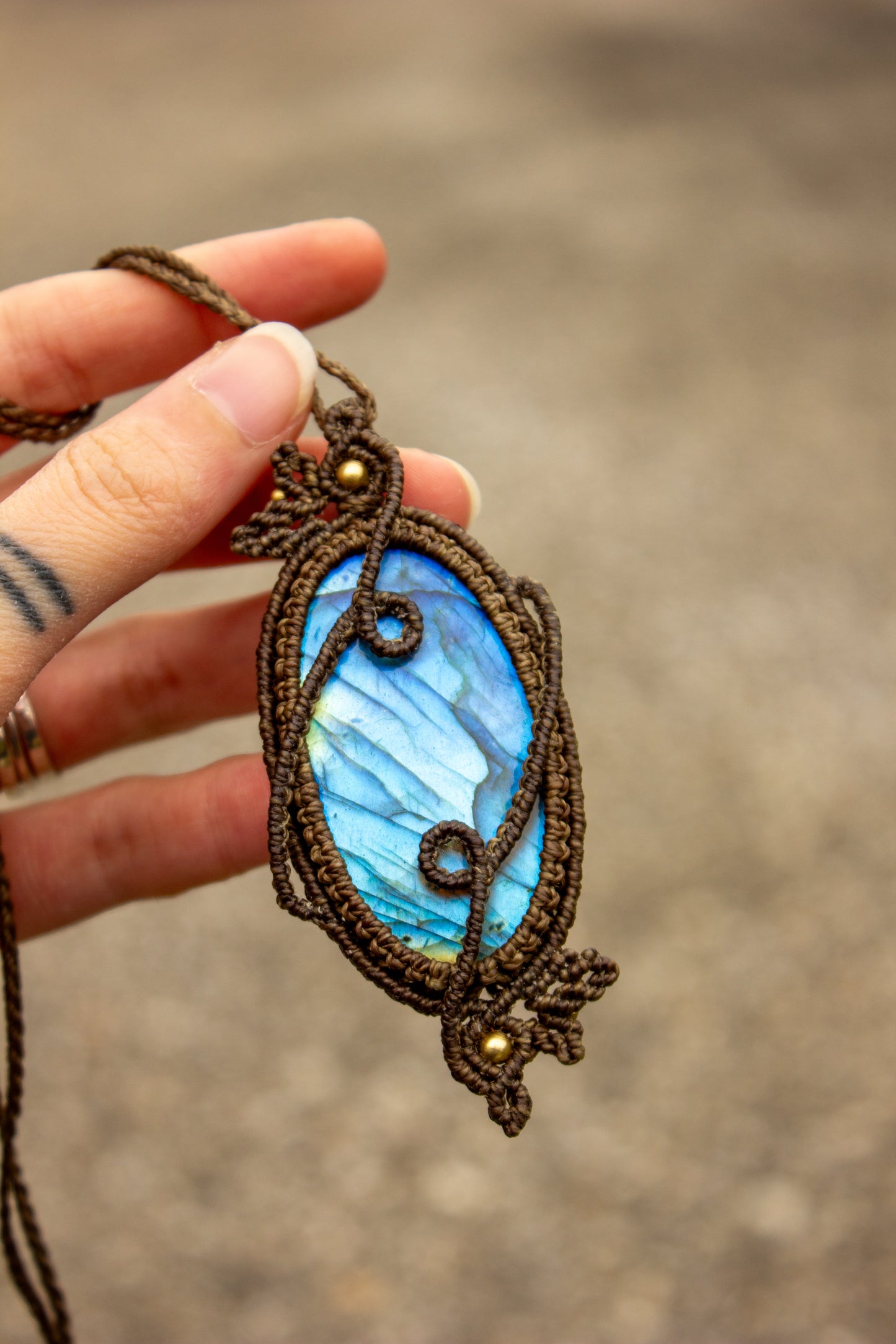 Labradorite • macrame necklace