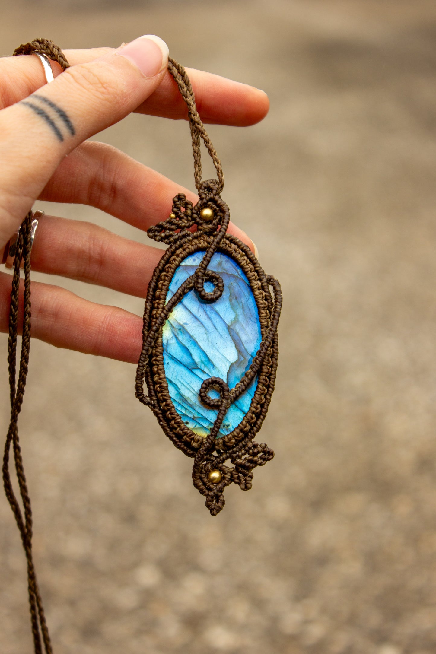 Labradorite • macrame necklace