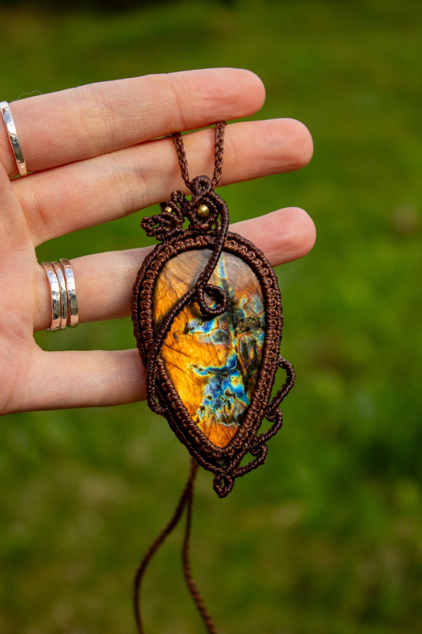 Labradorite • macrame necklace