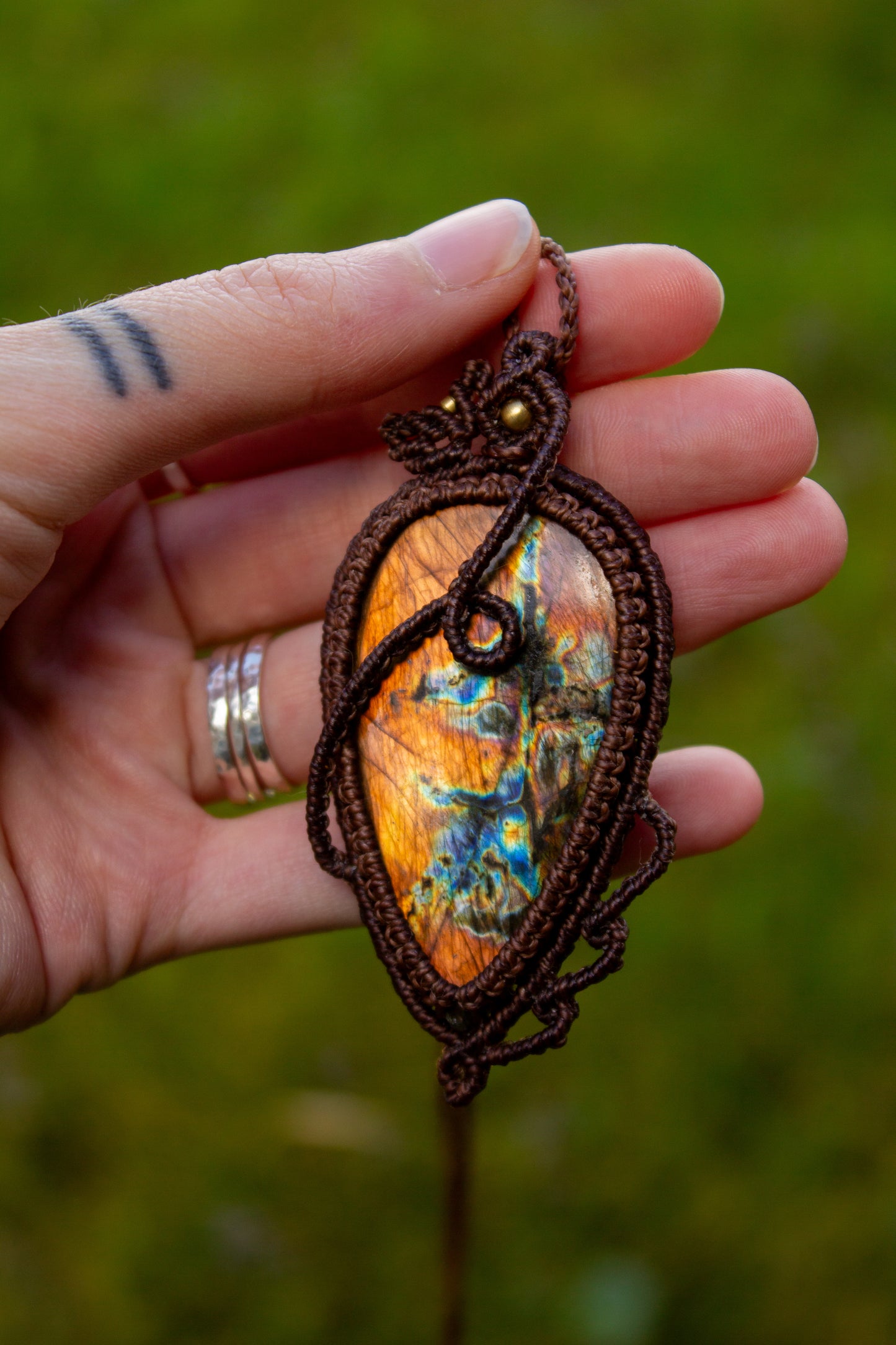 Labradorite • macrame necklace
