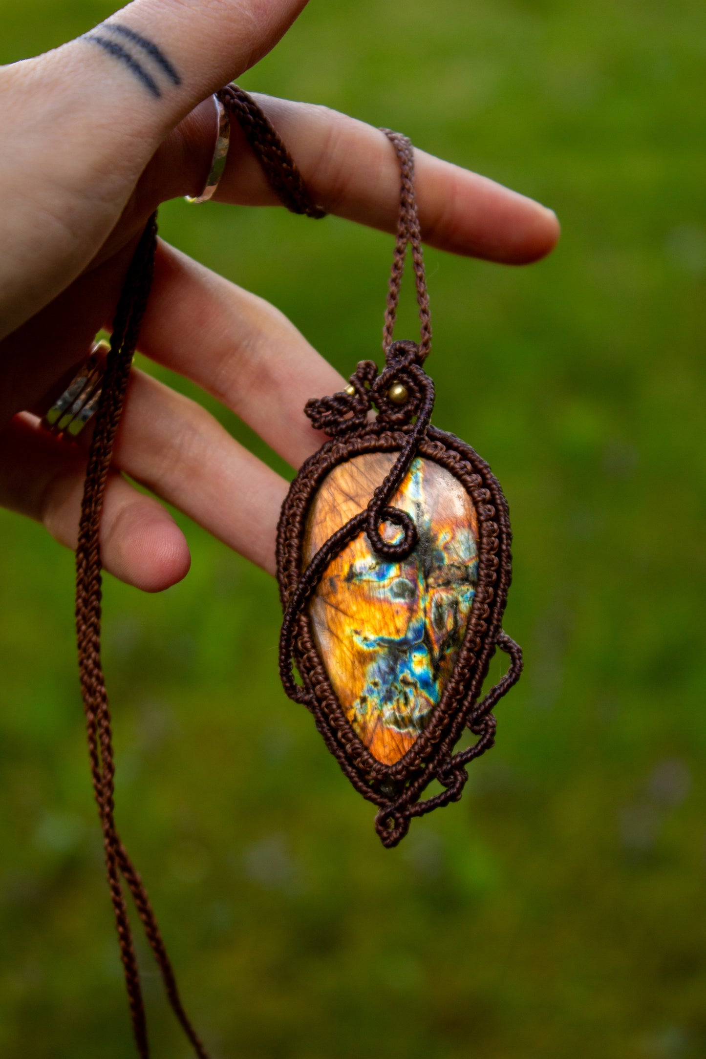 Labradorite • macrame necklace