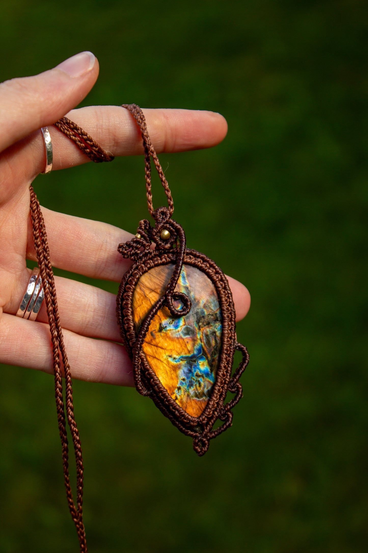 Labradorite • macrame necklace