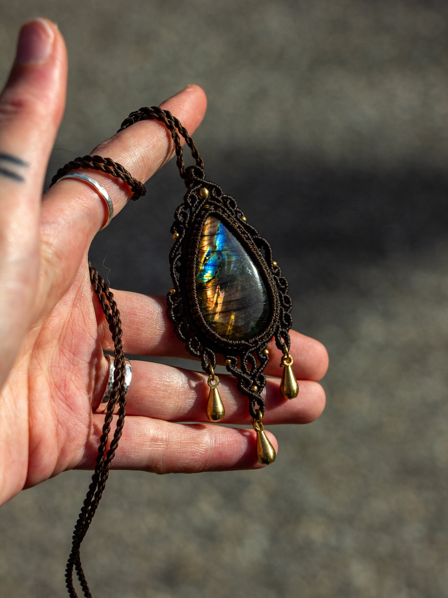 Labradorite macrame necklace