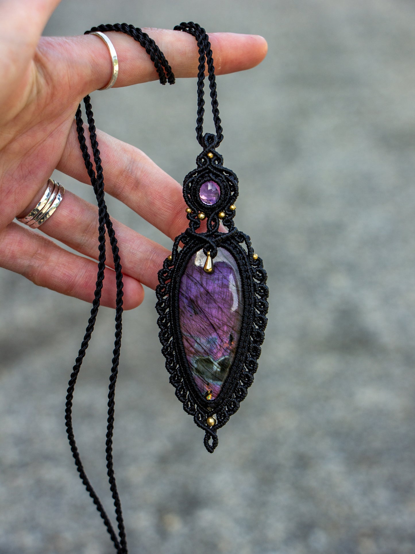 Amethyst & Labradorite macrame necklace
