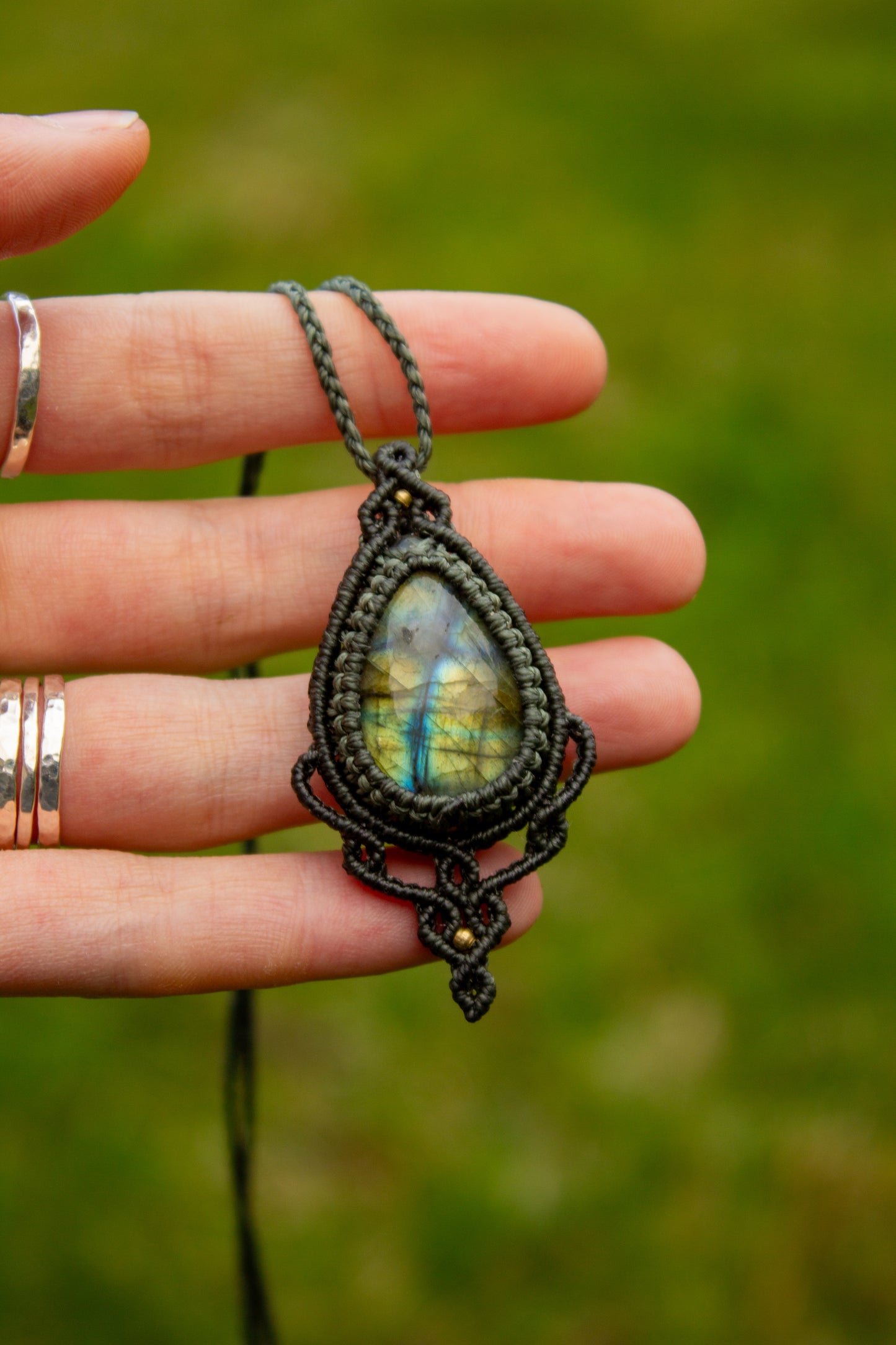 Labradorite • macrame necklace