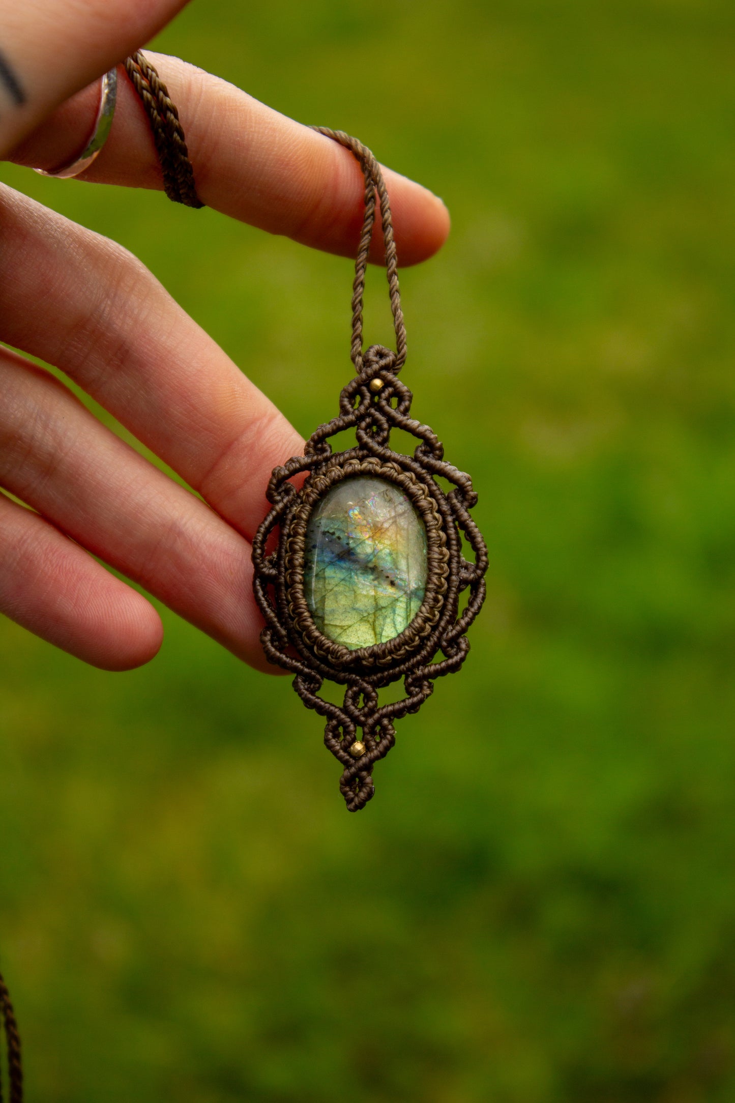 Labradorite • macrame necklace