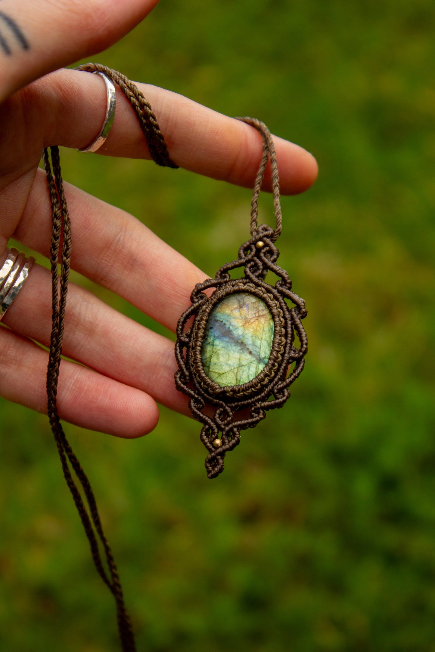 Labradorite • macrame necklace