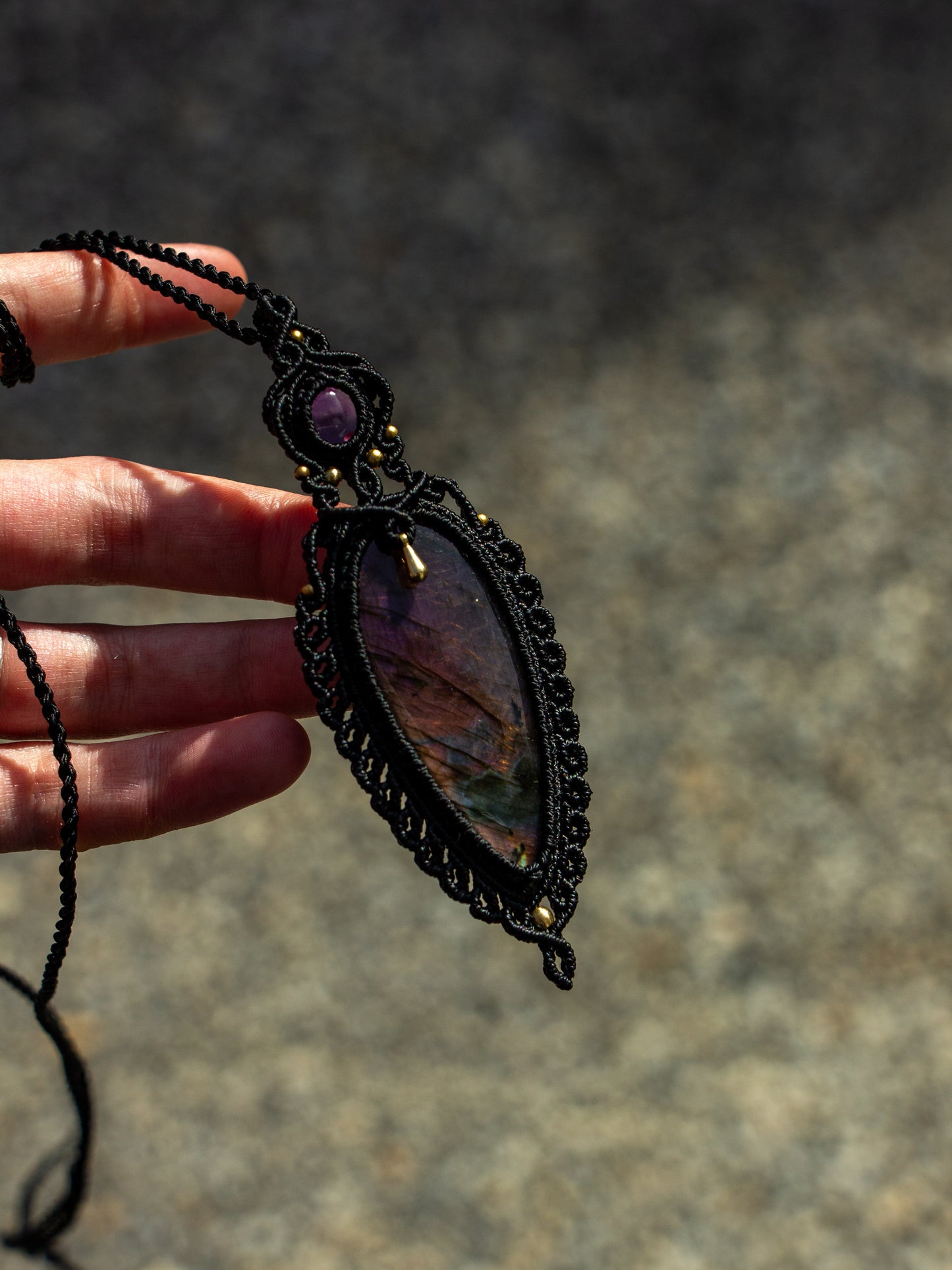Amethyst & Labradorite macrame necklace