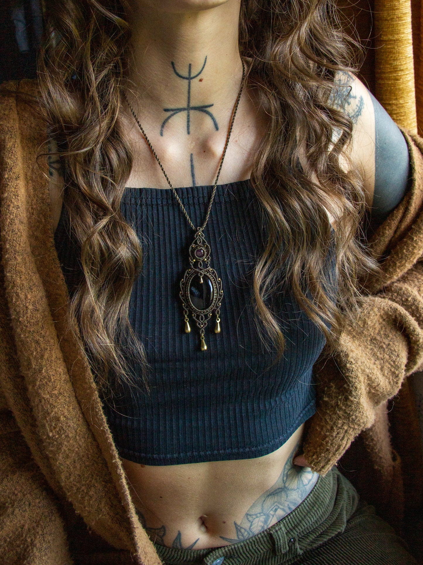 Star Ruby & Druzy Onyx macrame necklace