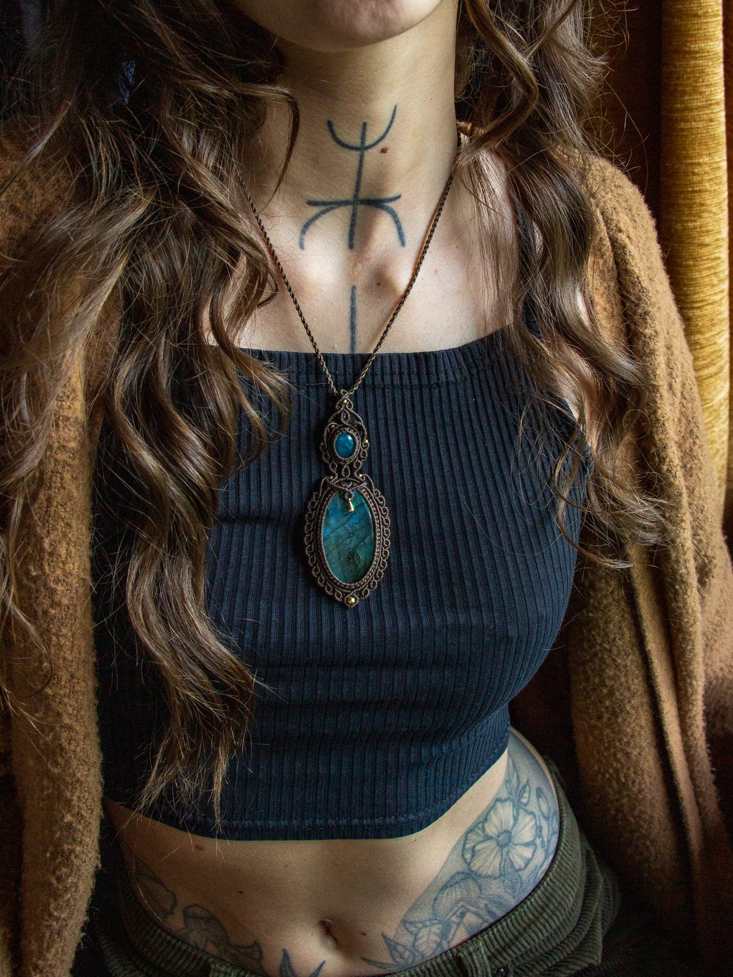 Apatite & Labradorite macrame necklace