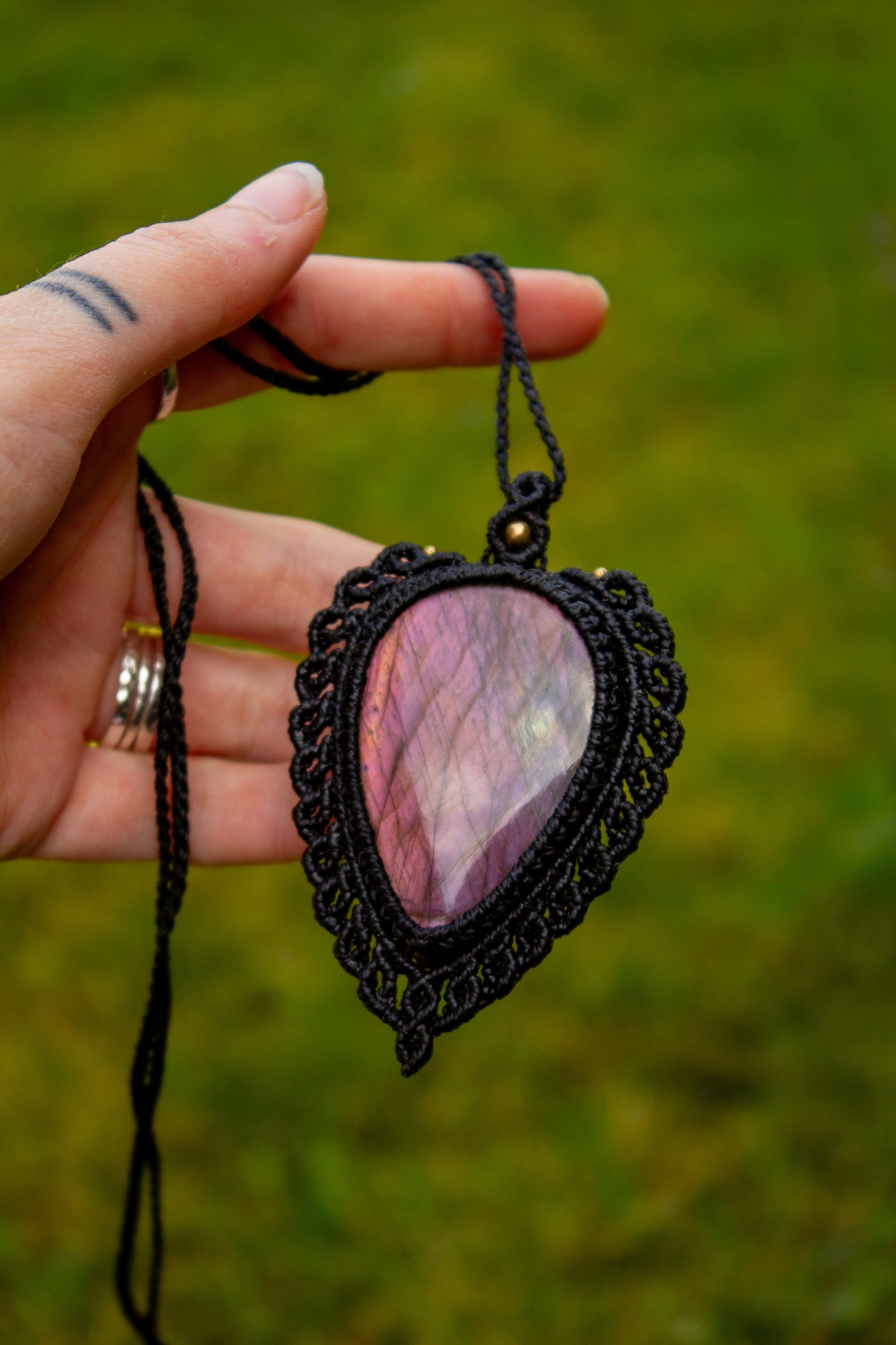 Labradorite macrame necklace