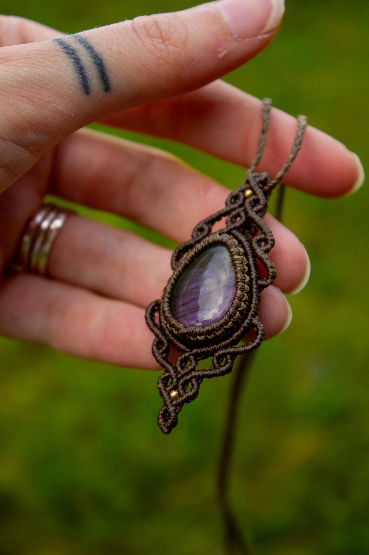 Labradorite macrame necklace