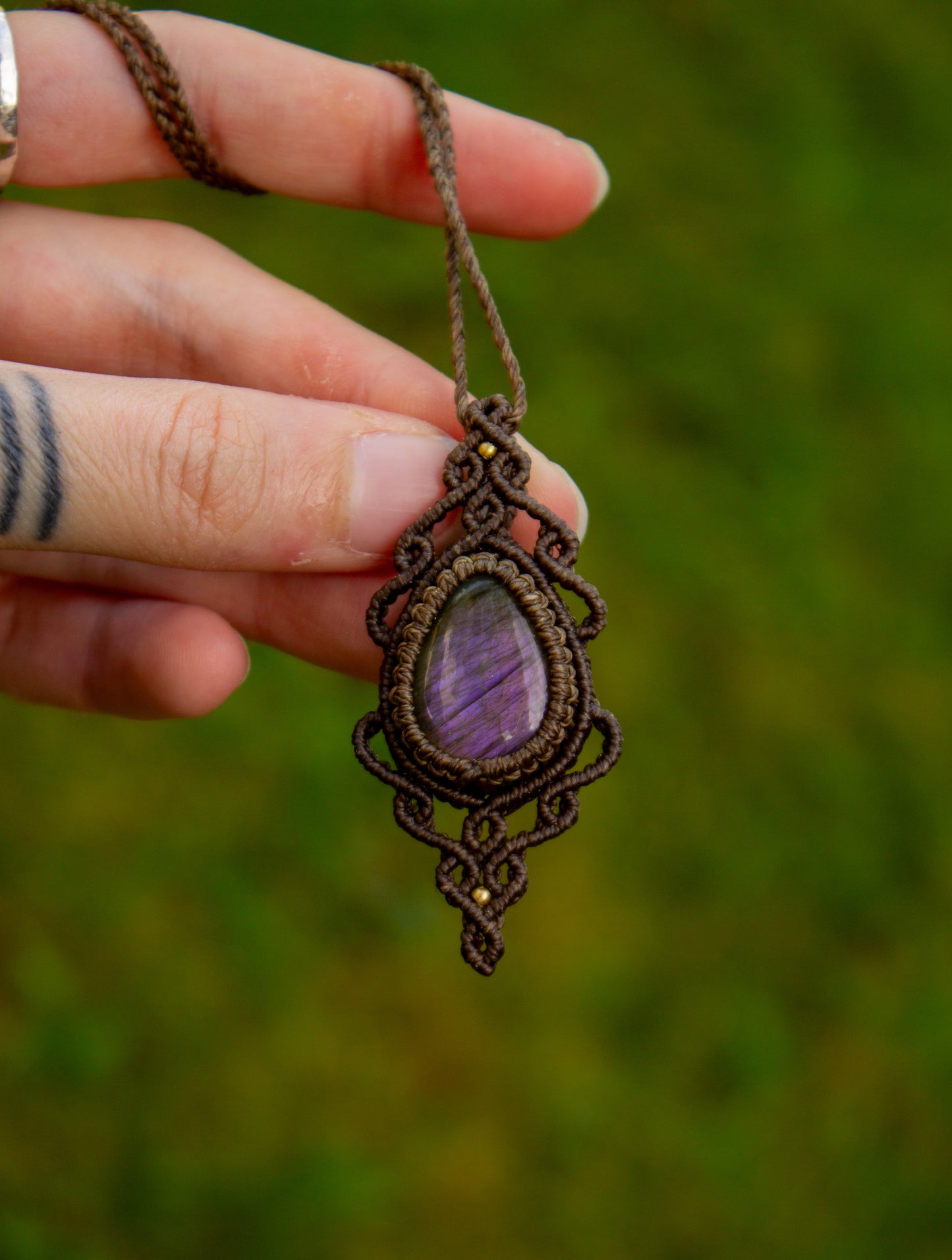 Labradorite macrame necklace