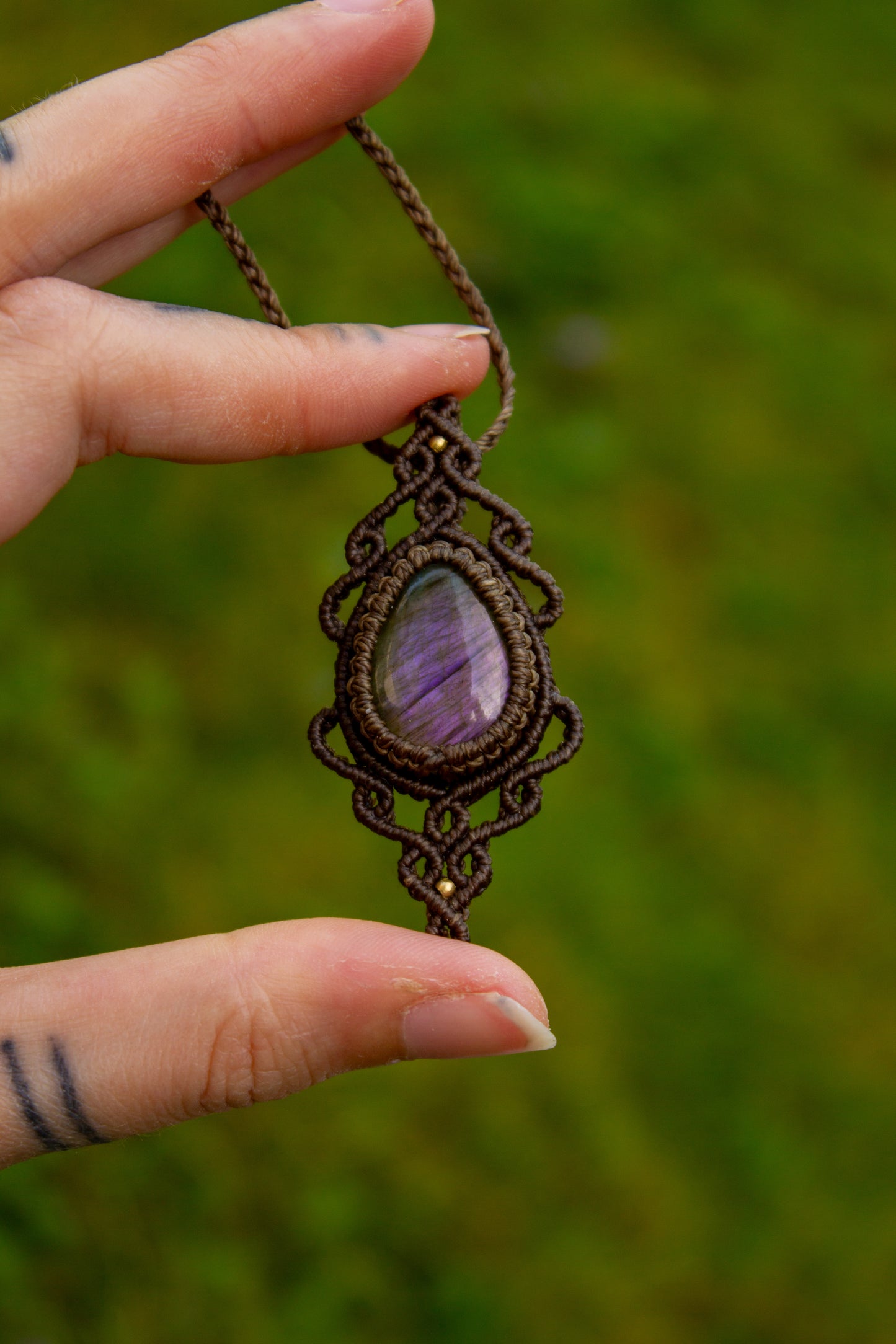 Labradorite macrame necklace