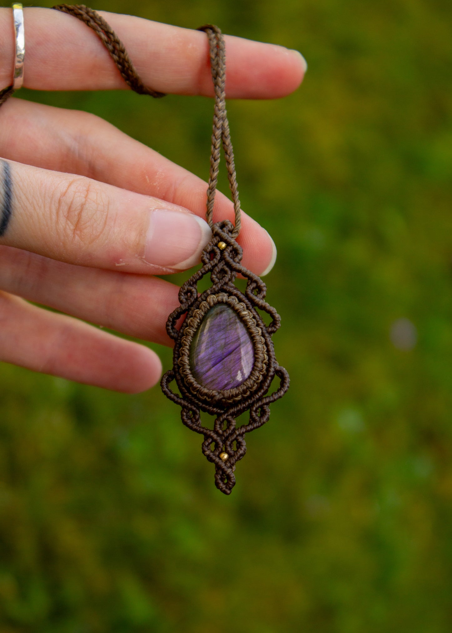 Labradorite macrame necklace