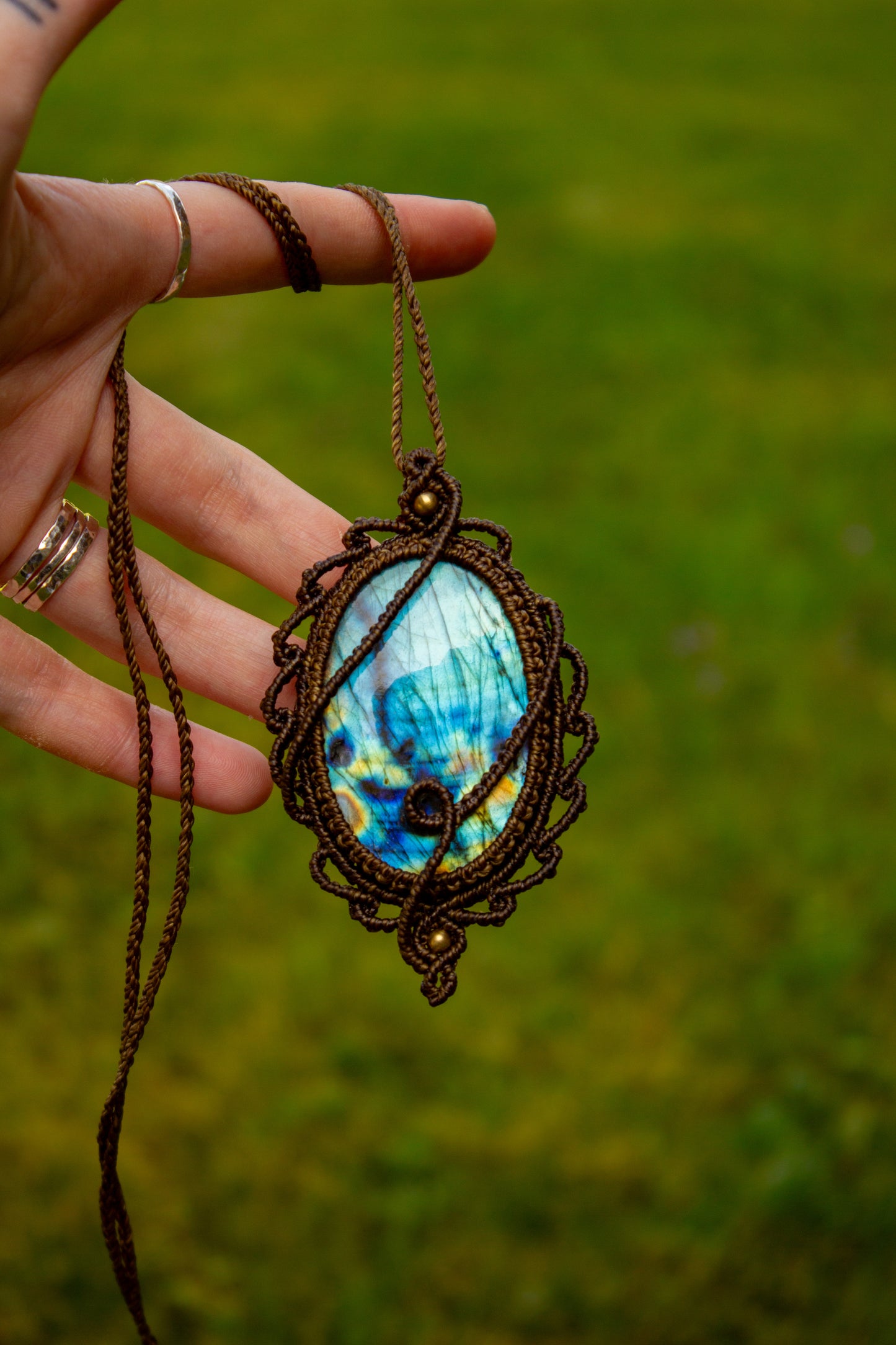 Labradorite macrame necklace