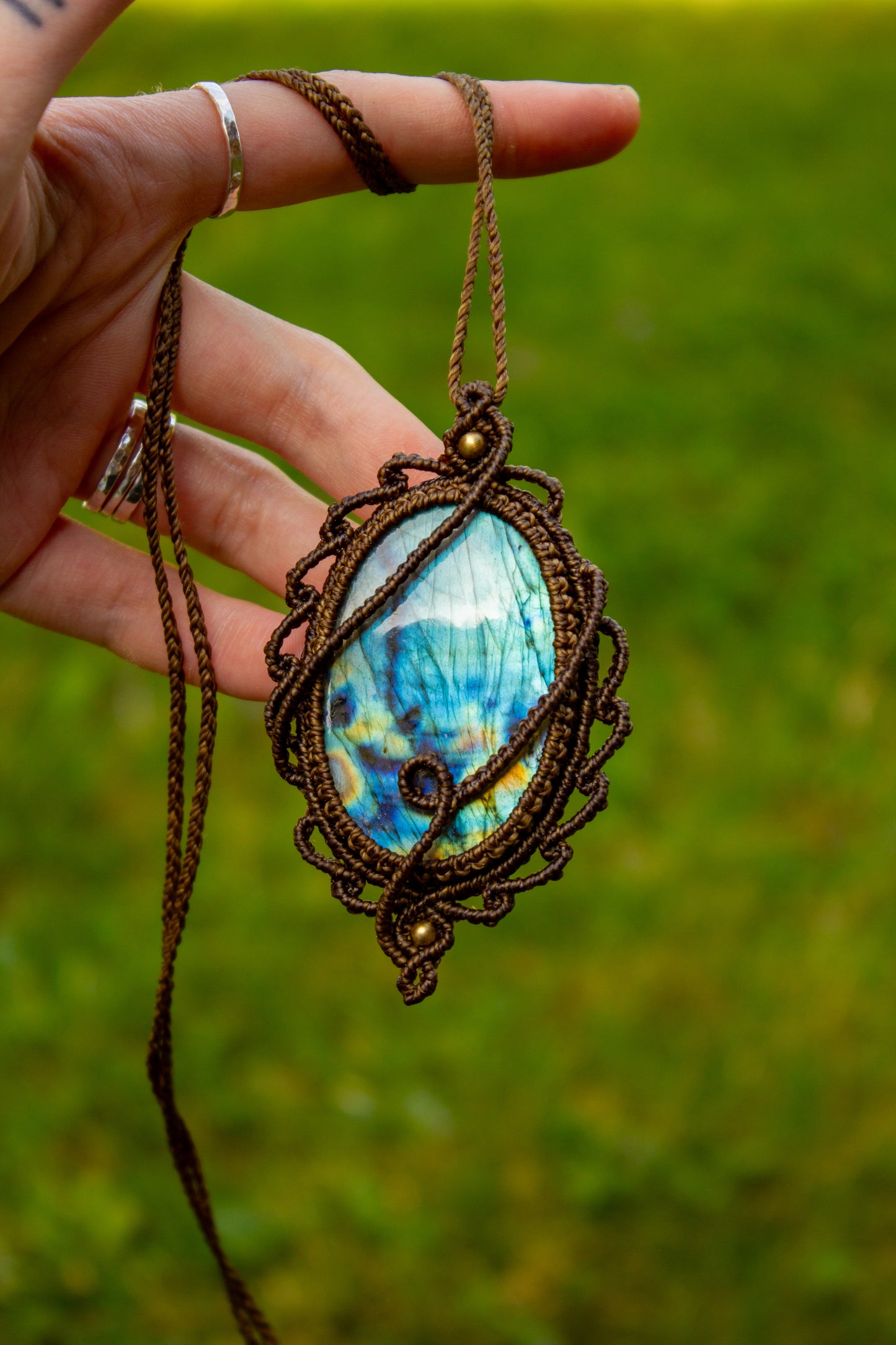 Labradorite macrame necklace