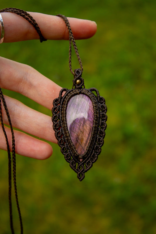 Labradorite macrame necklace