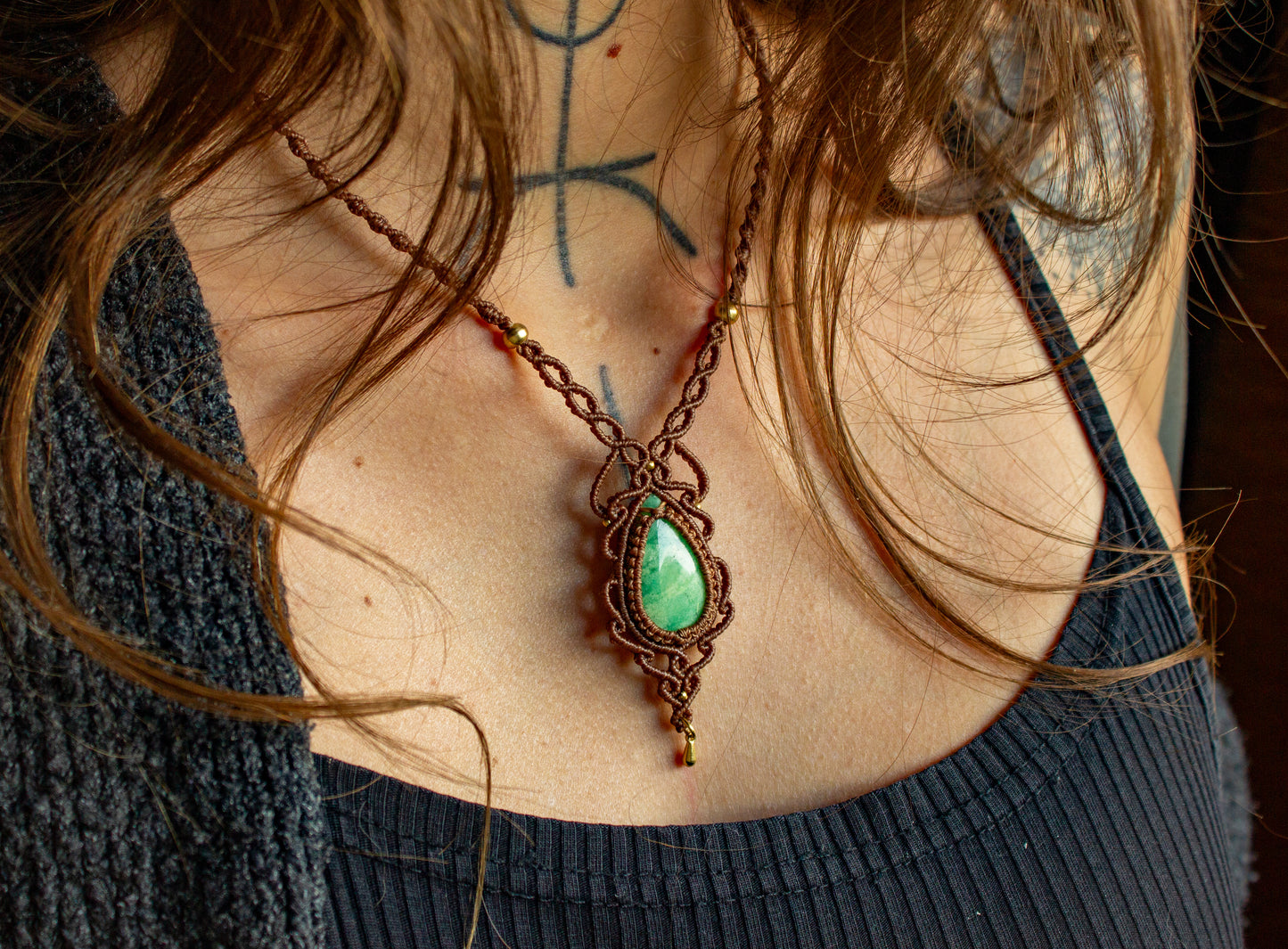 Chrysoprase macrame necklace