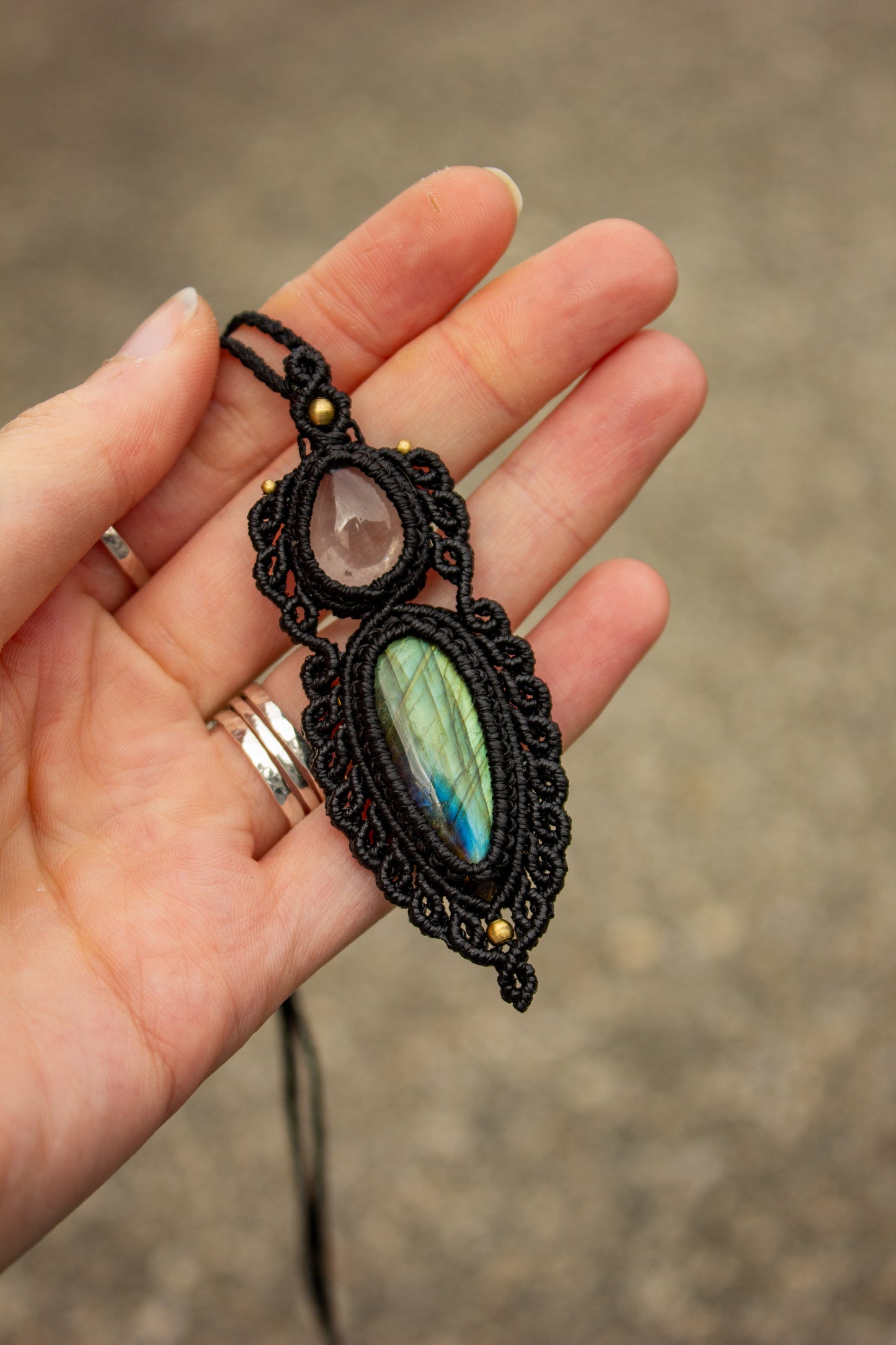 Quartz & Labradorite macrame necklace