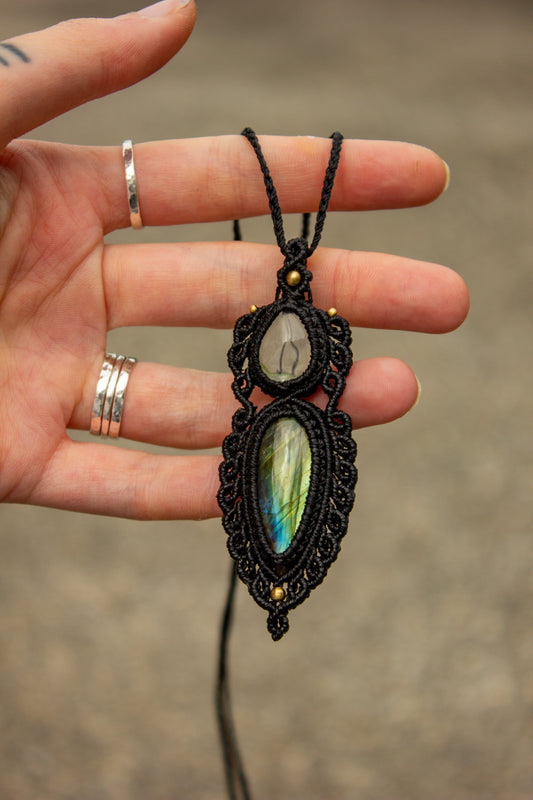 Quartz & Labradorite macrame necklace