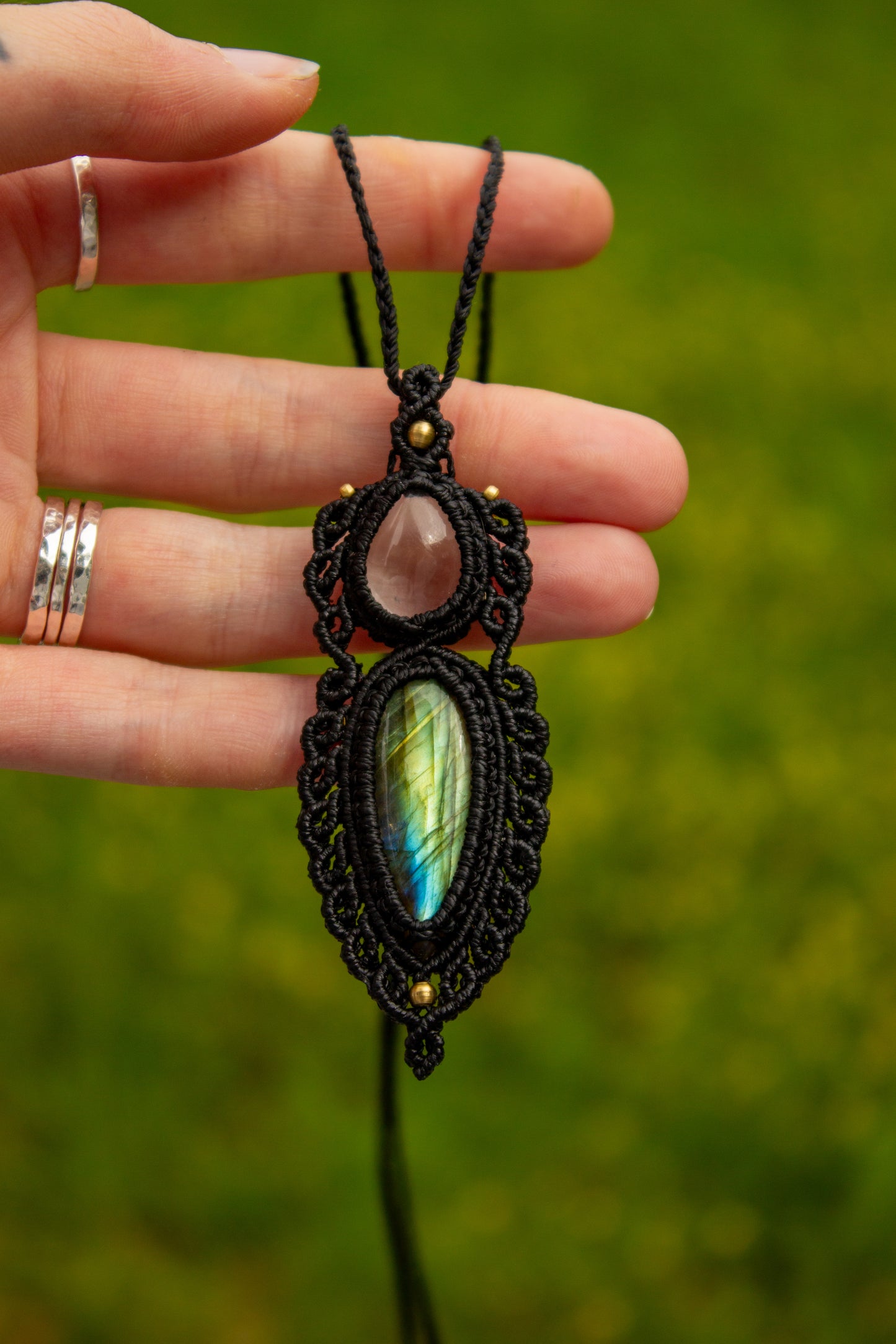 Quartz & Labradorite macrame necklace