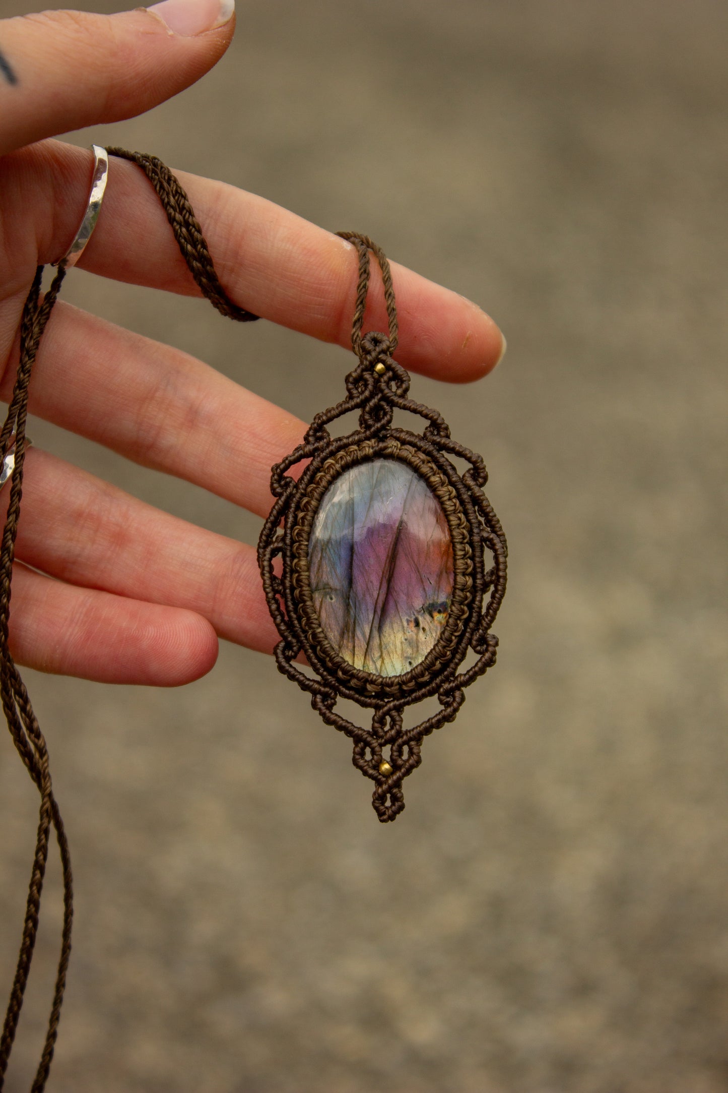 Labradorite macrame necklace