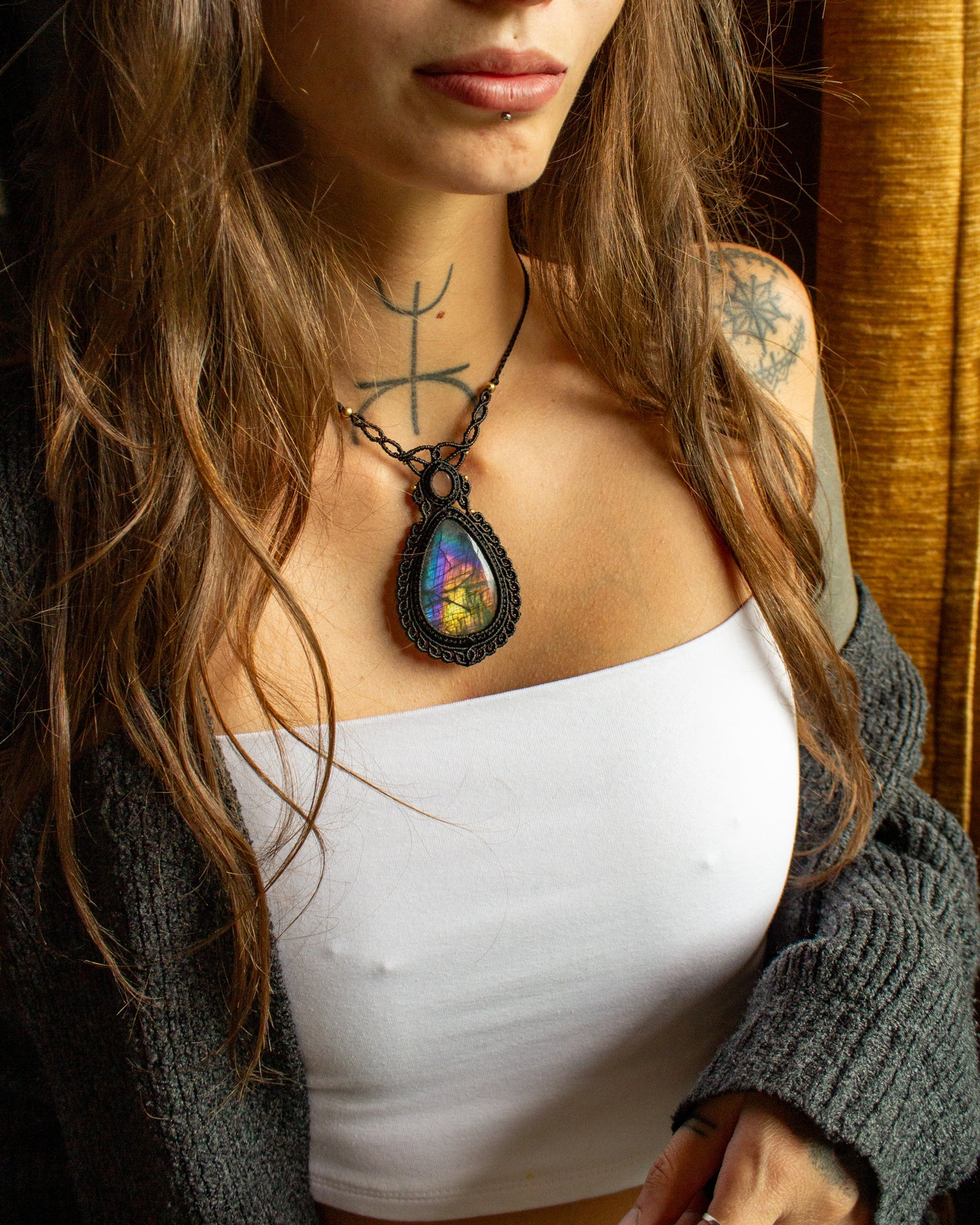 Rose Quartz & Labradorite macrame necklace